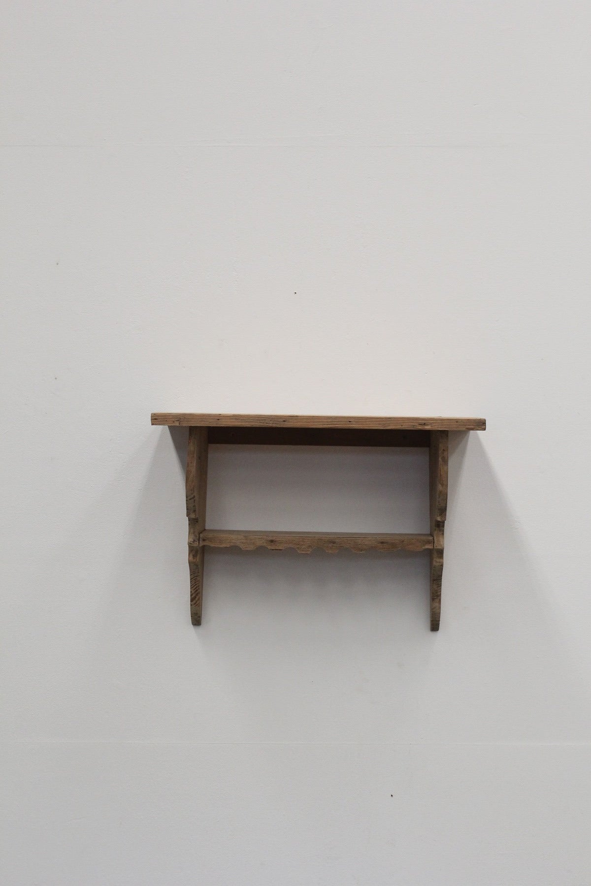 #0876 shelf