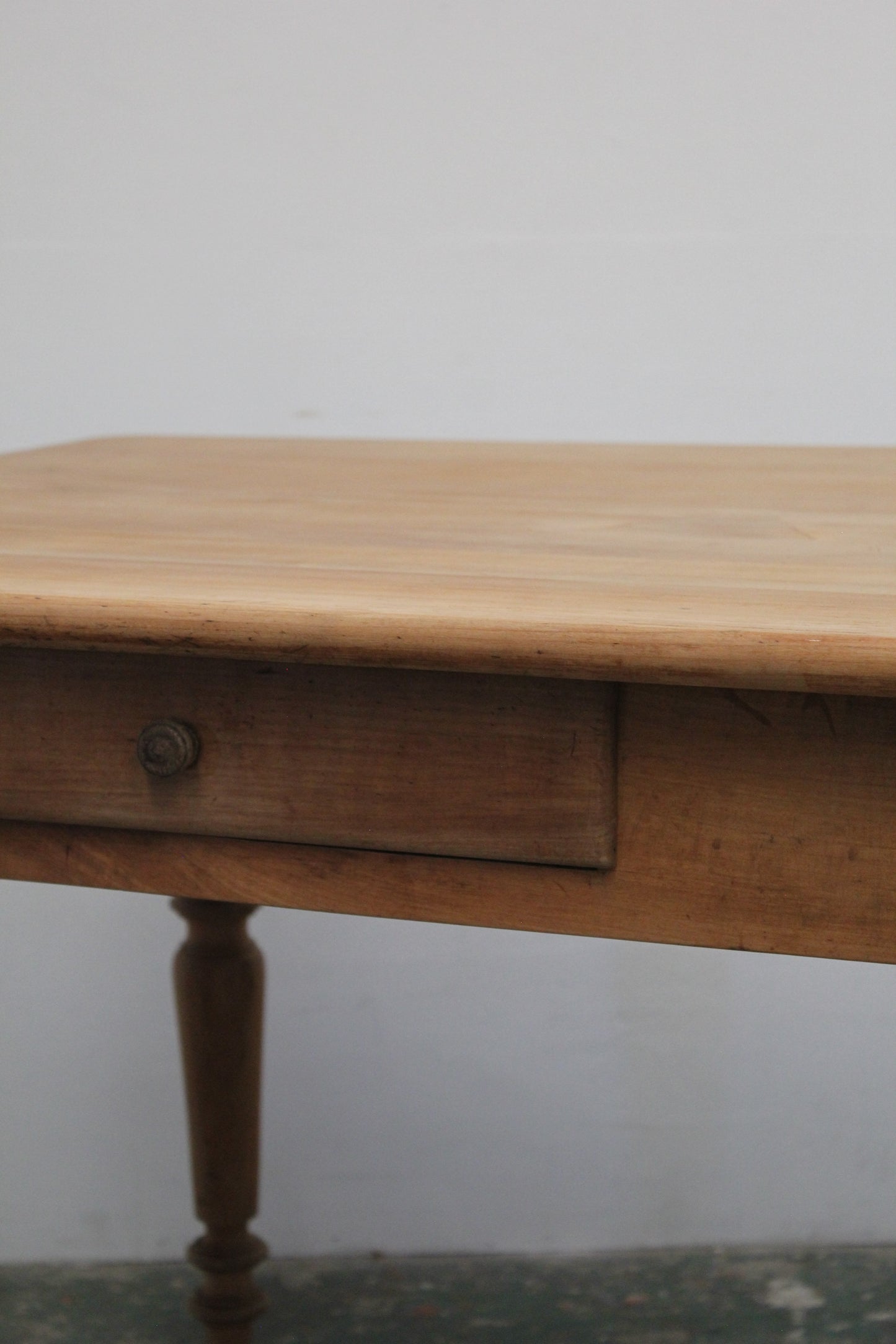#1268 table