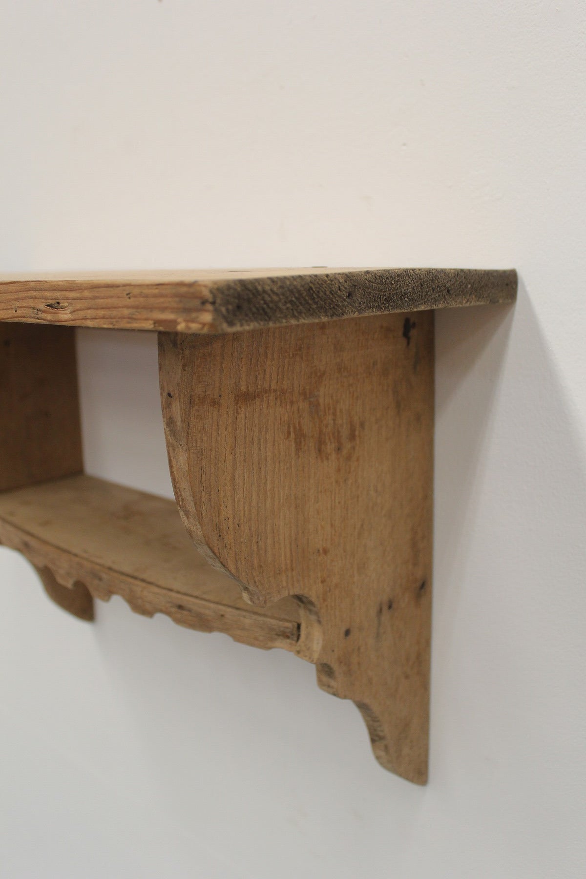 #0876 shelf