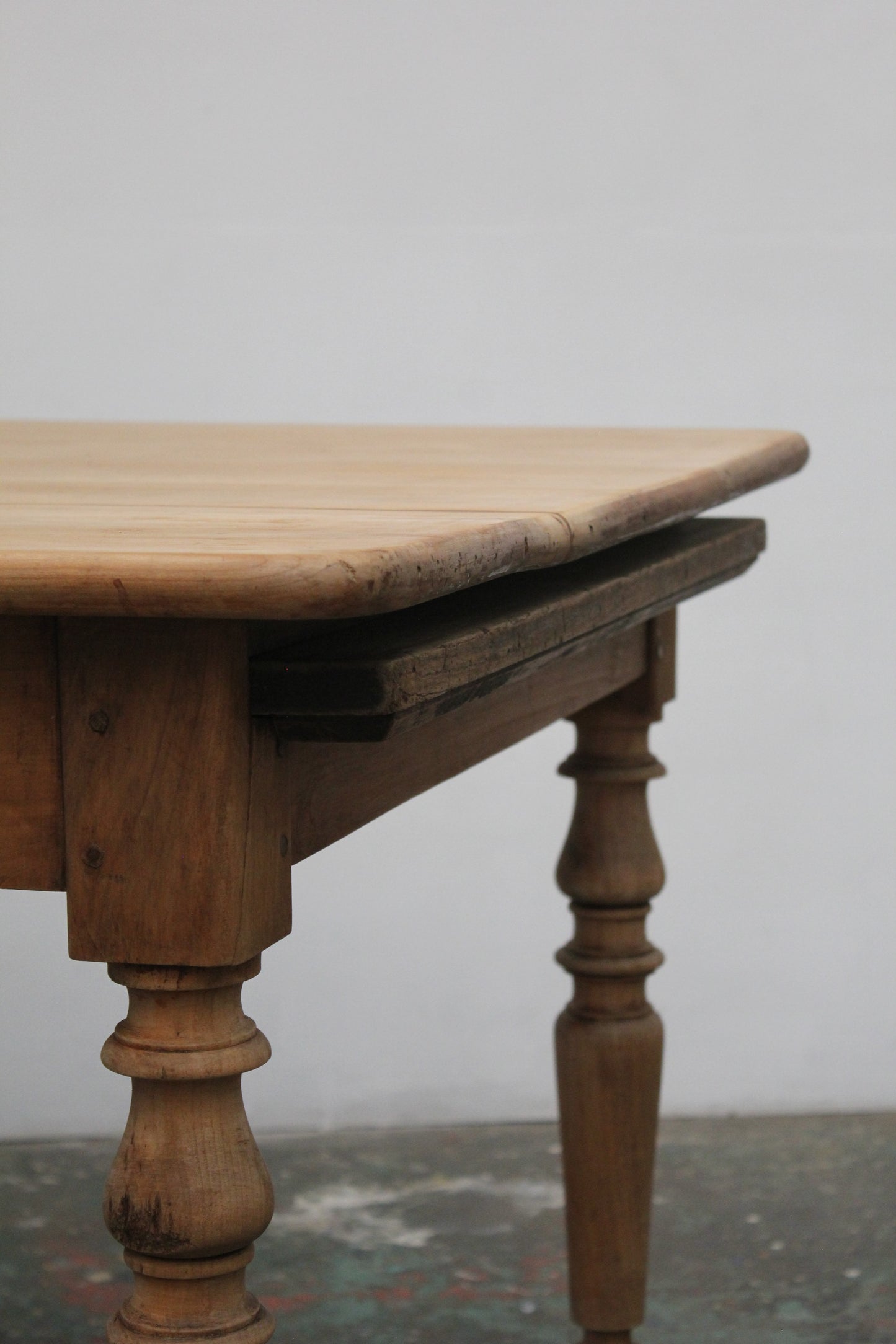 #1268 table