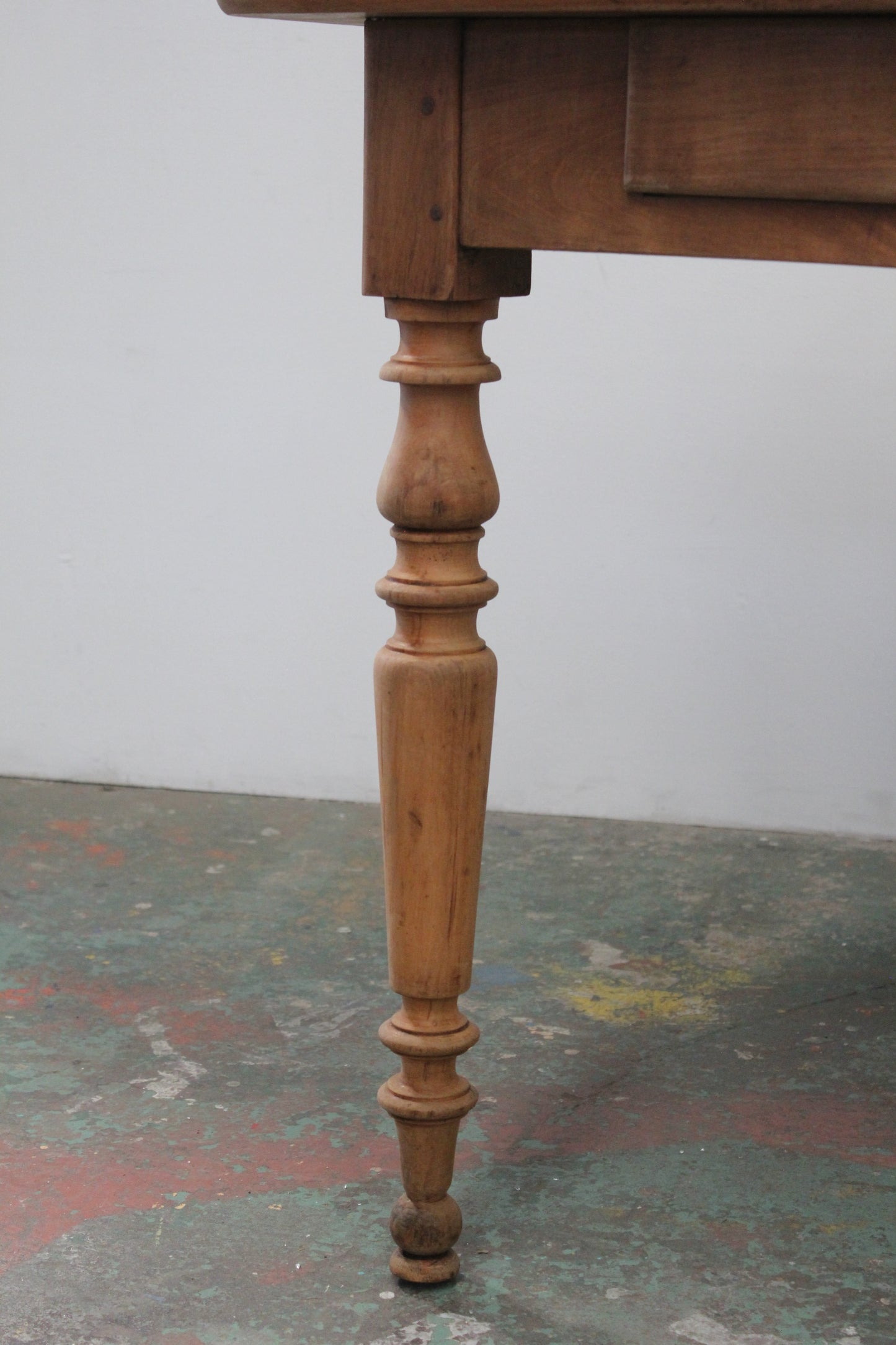 #1268 table