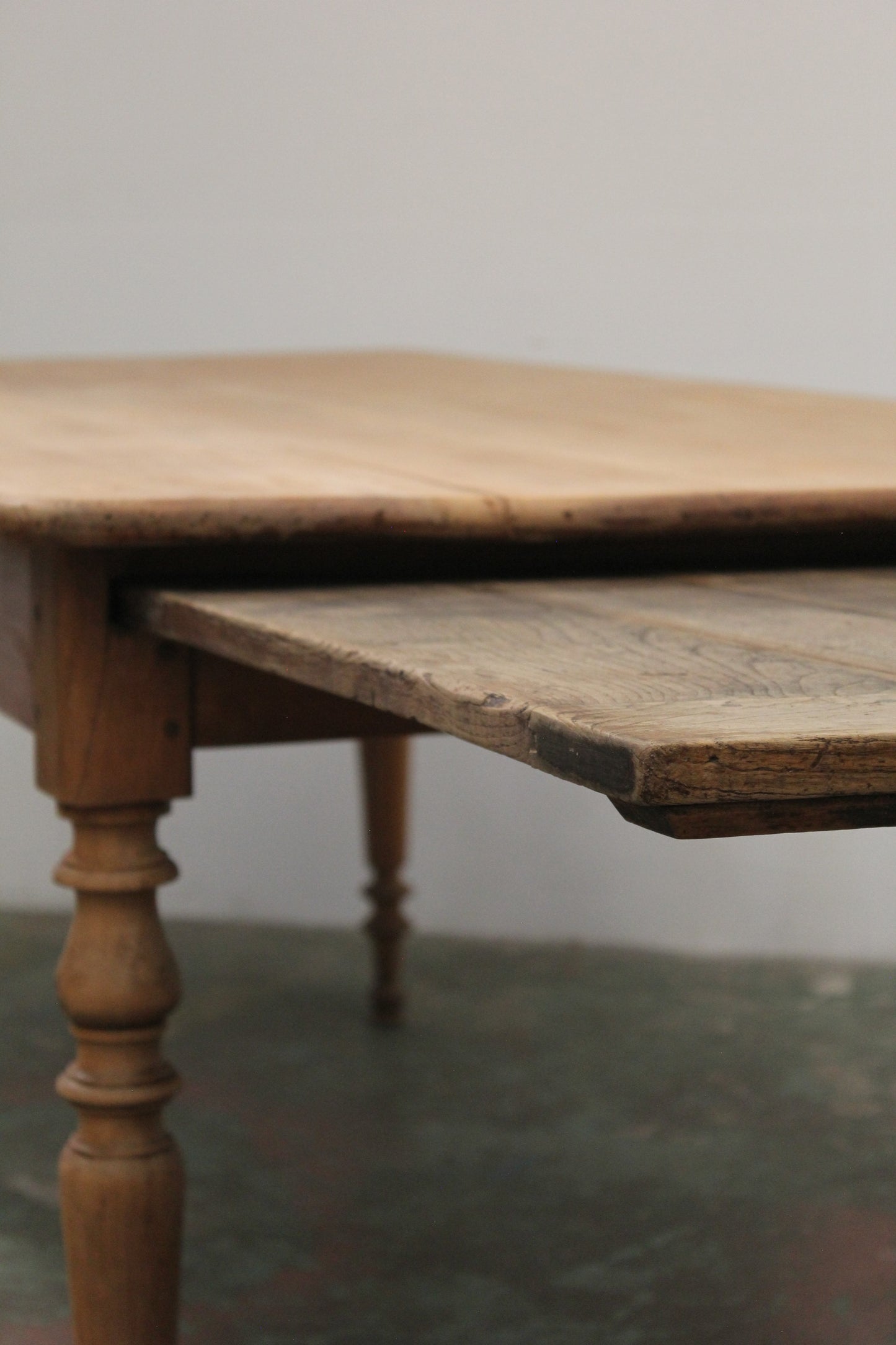 #1268 table