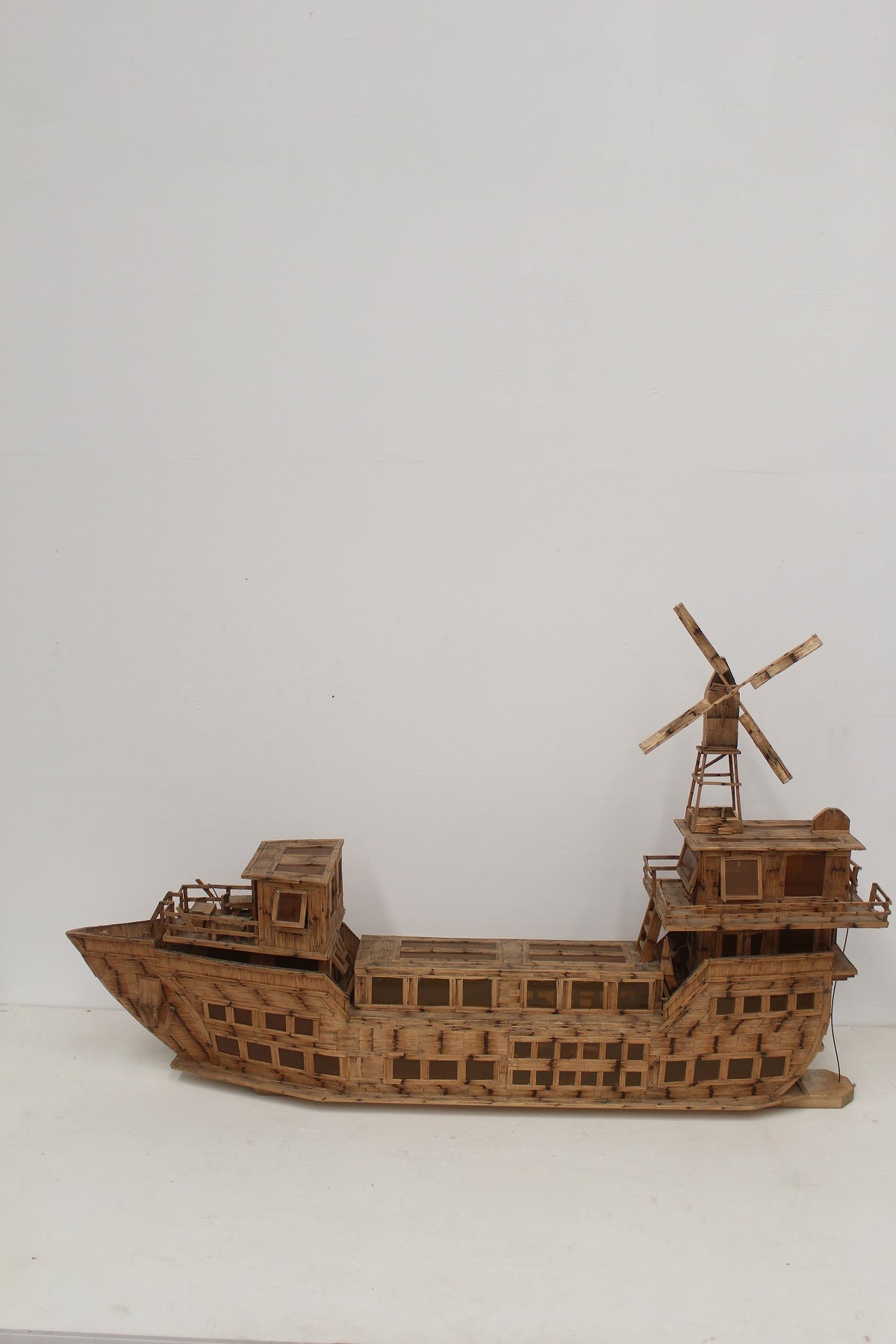 #0881 matchstick folk art
