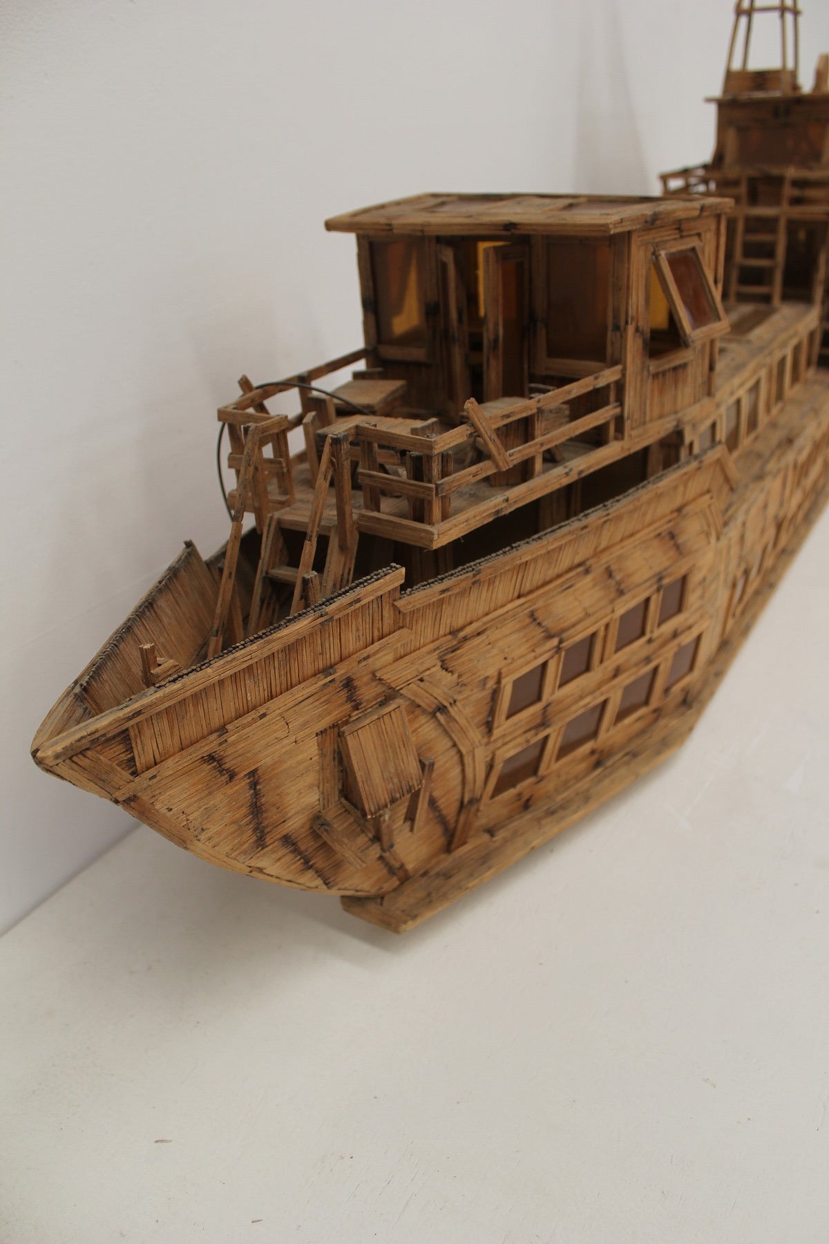 #0881 matchstick folk art