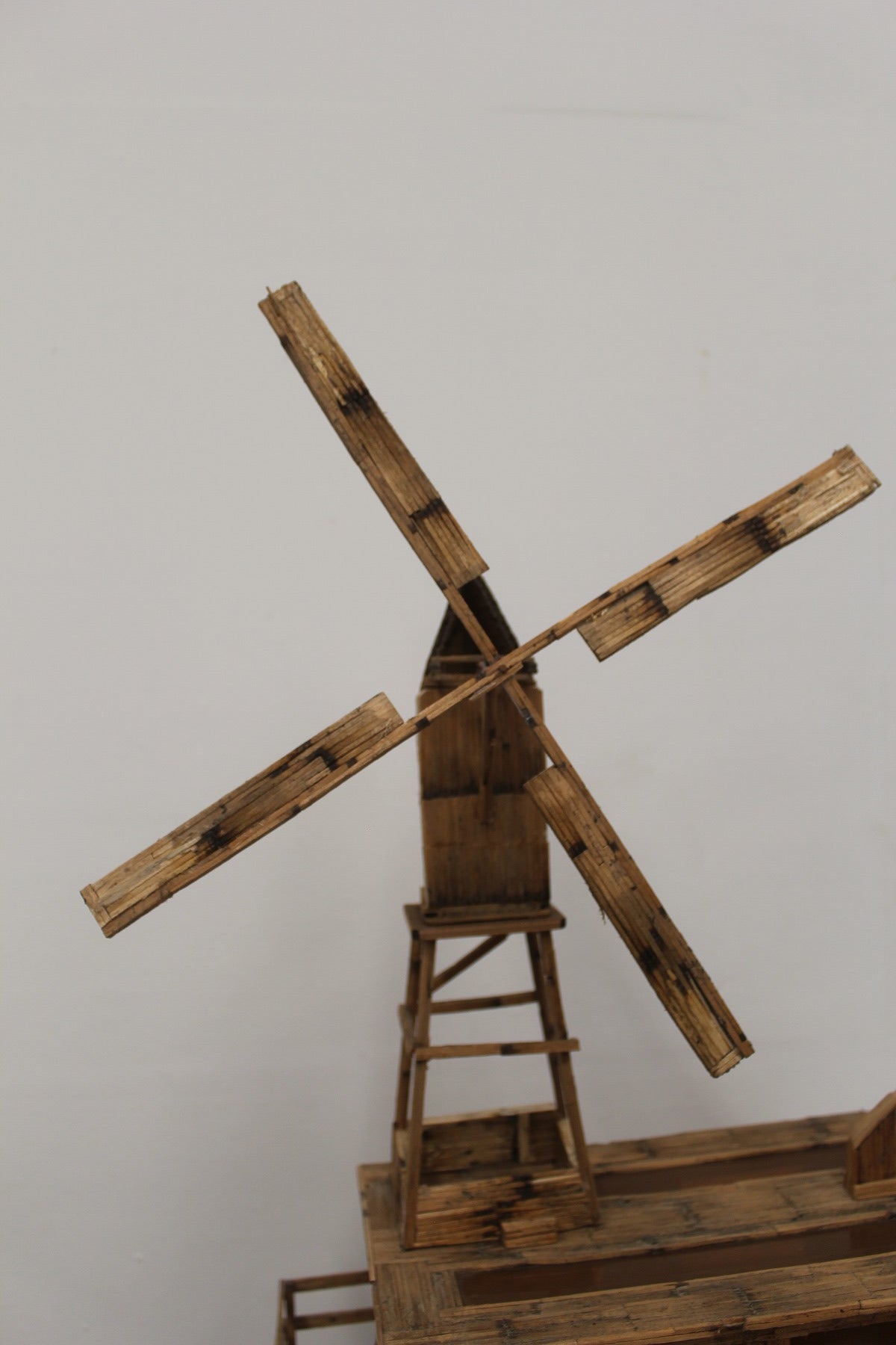 #0881 matchstick folk art