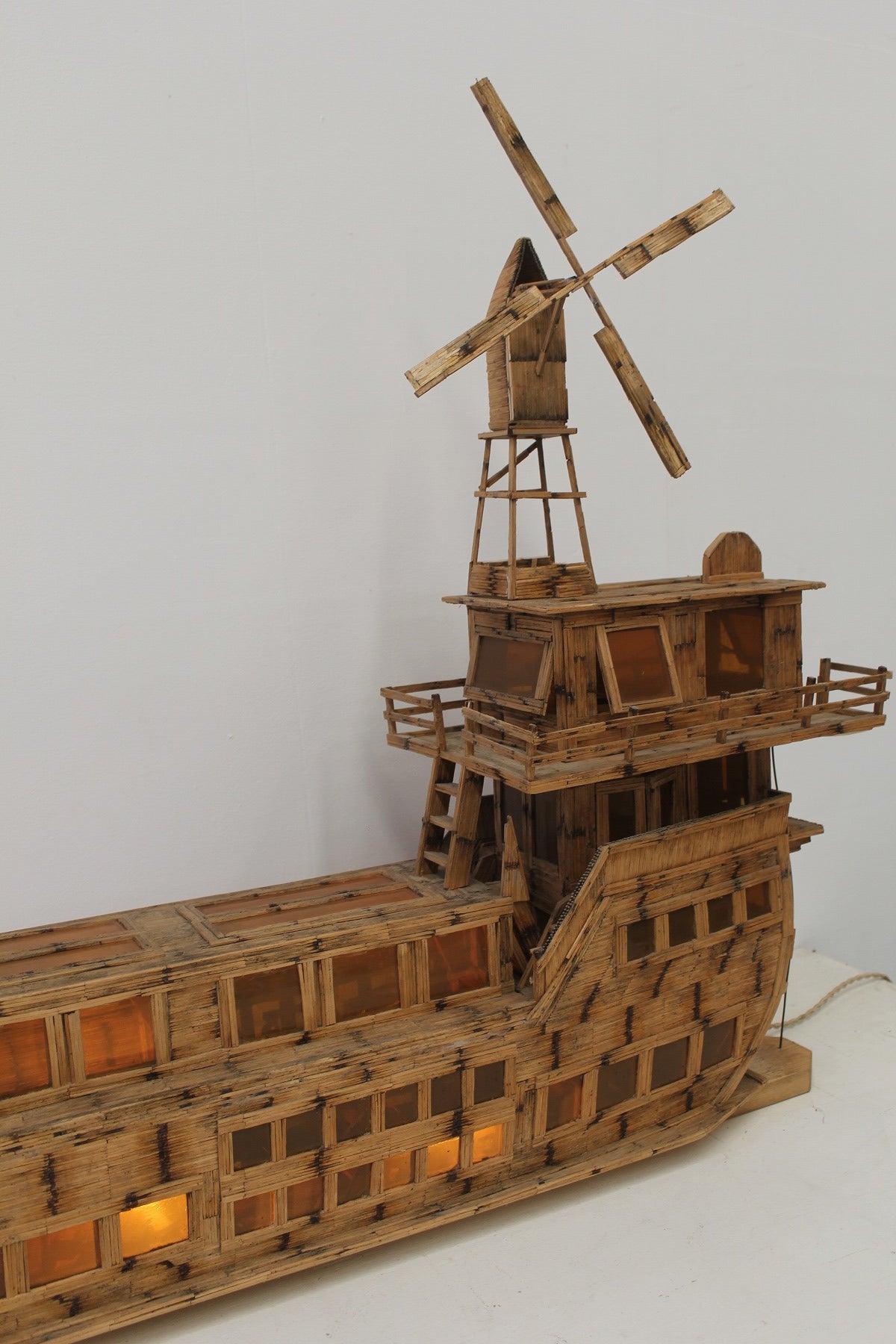 #0881 matchstick folk art
