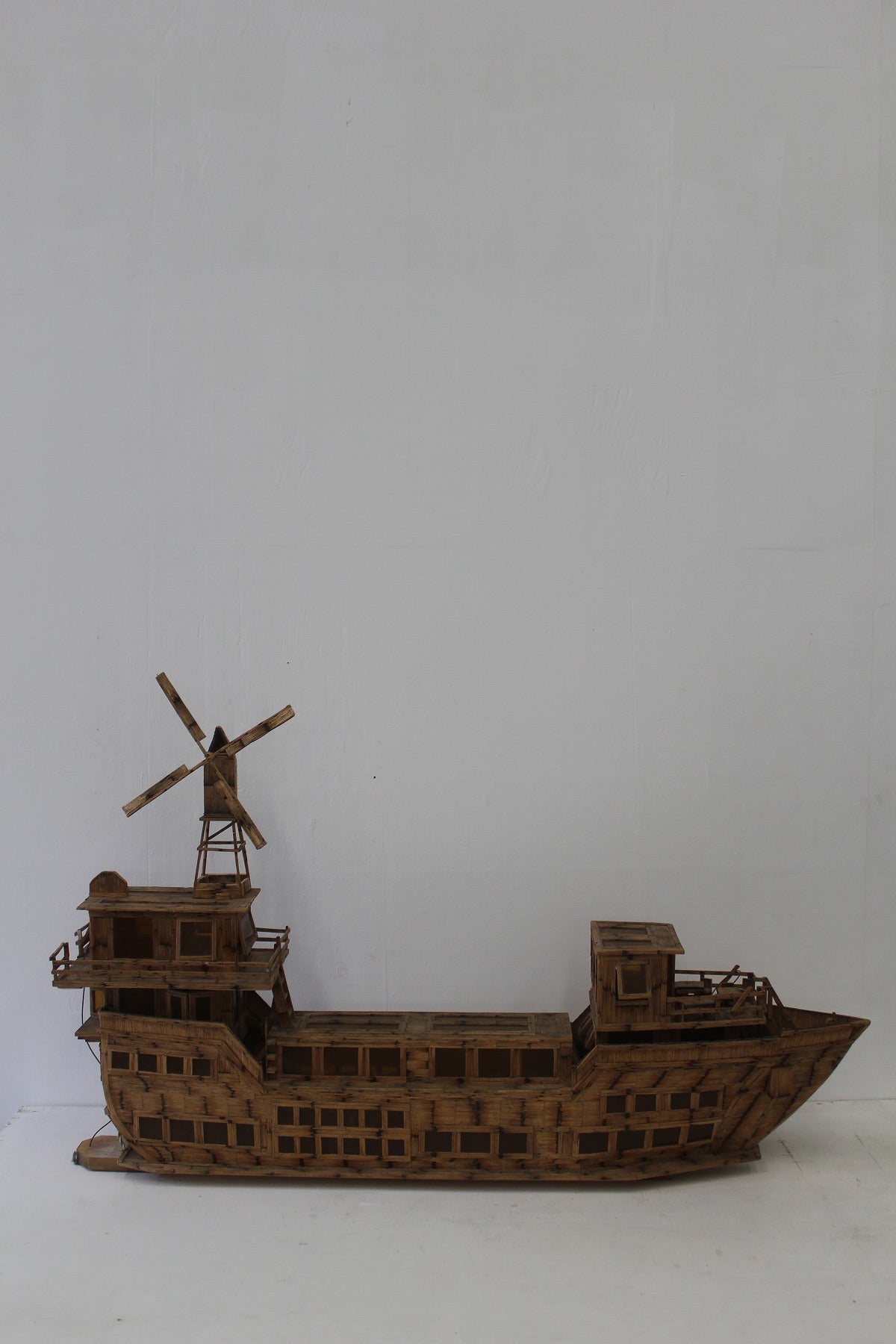 #0881 matchstick folk art