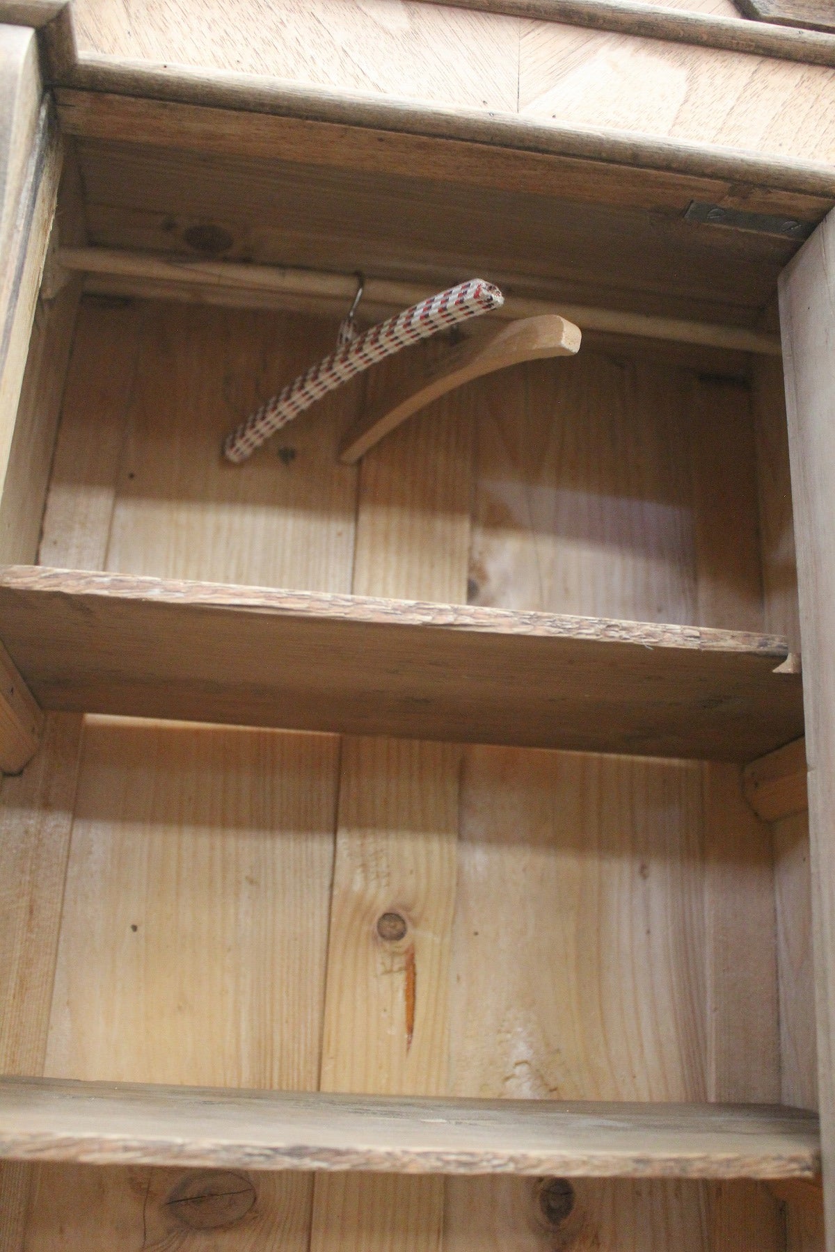 #0833 C miniature wardrobe