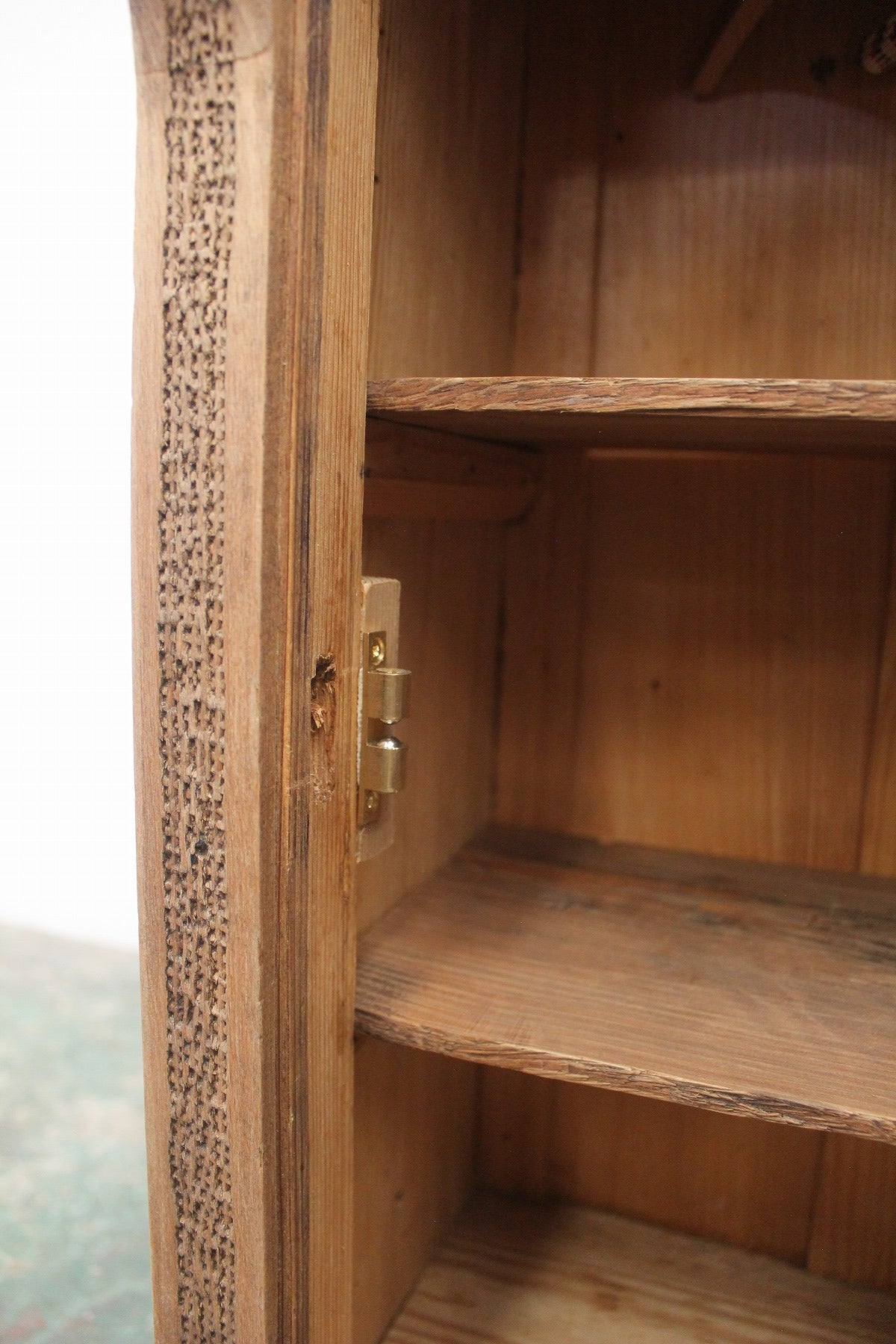 #0833 C miniature wardrobe
