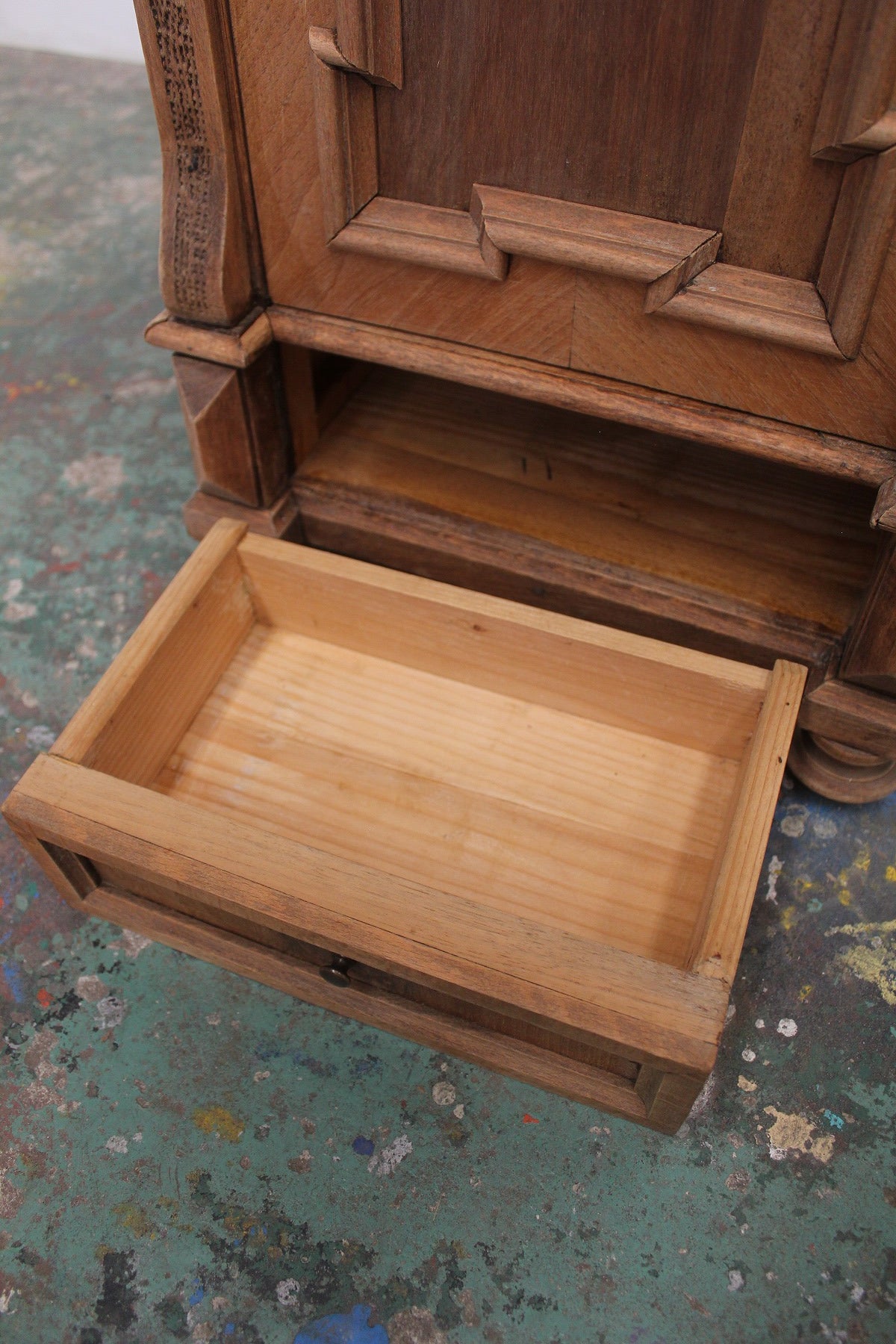 #0833 C miniature wardrobe