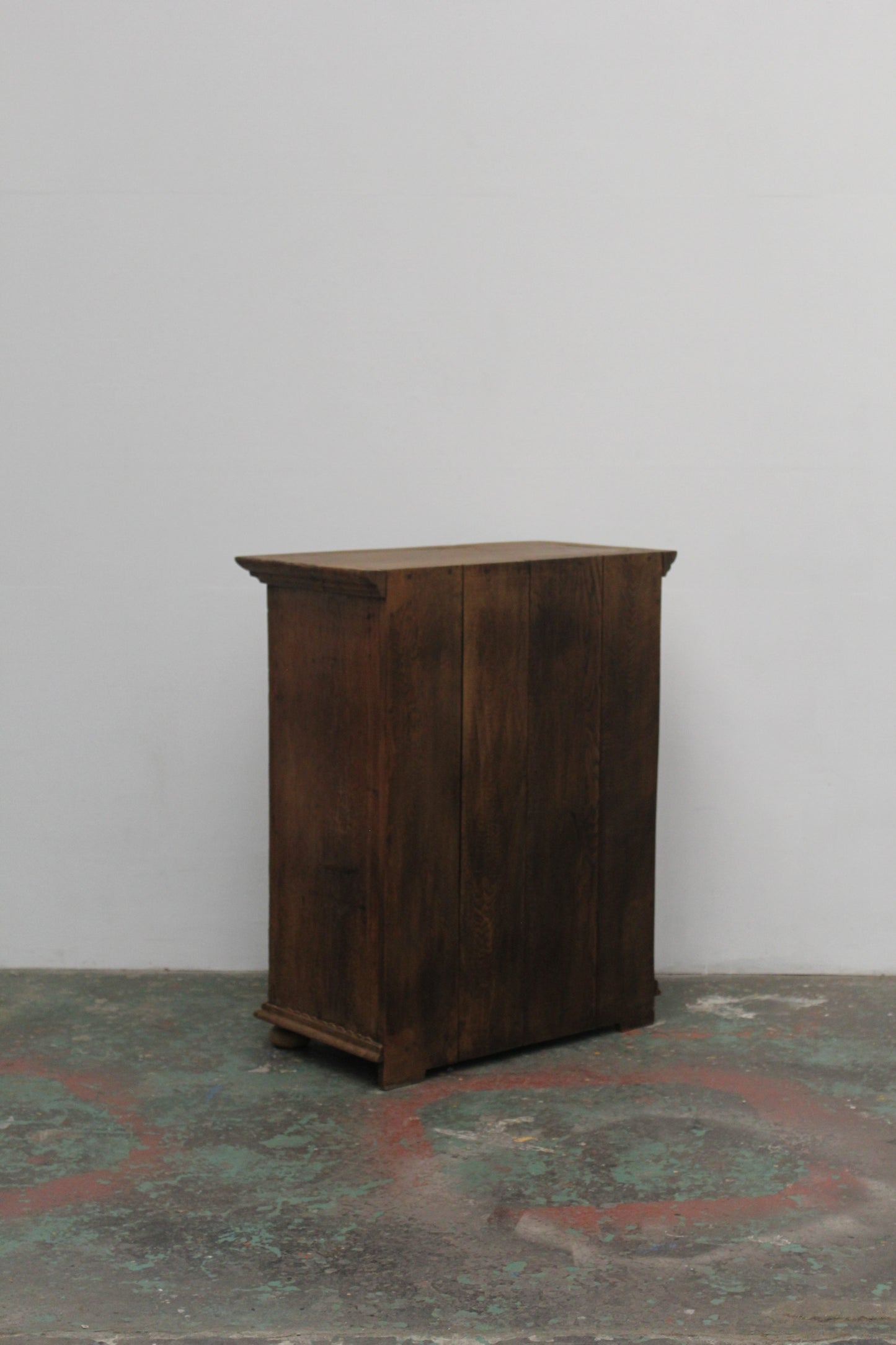 #1166 cabinet