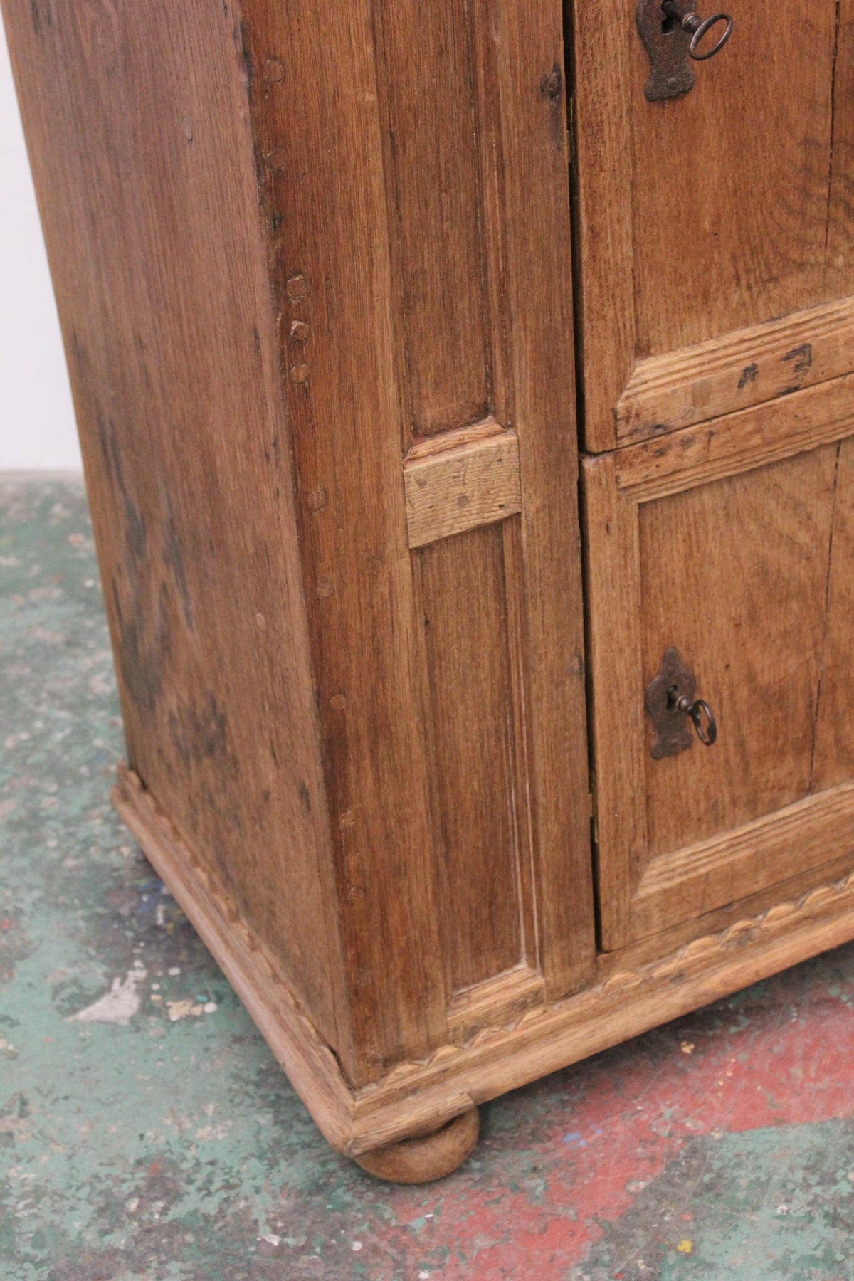 #1166 cabinet