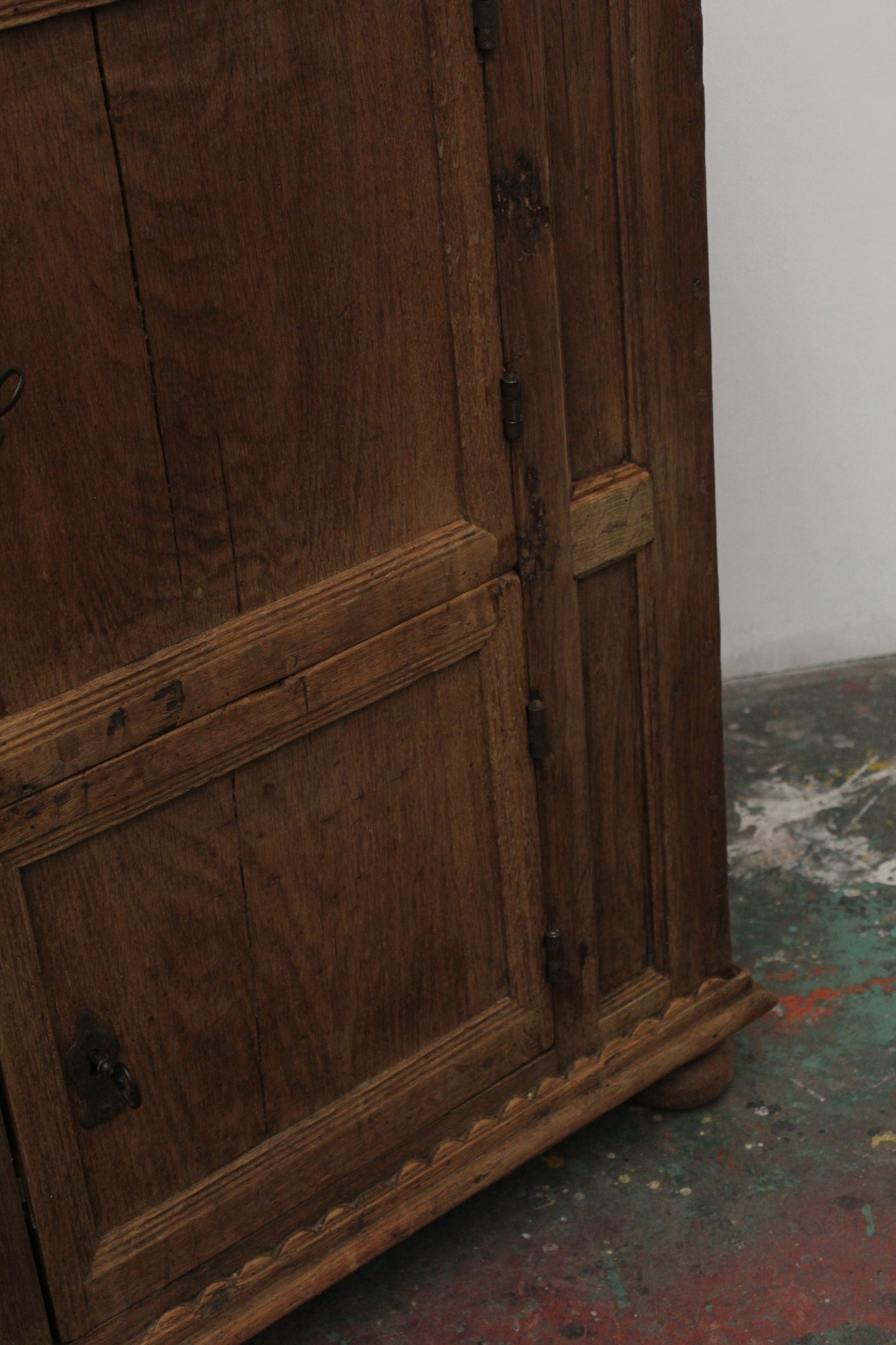 #1166 cabinet