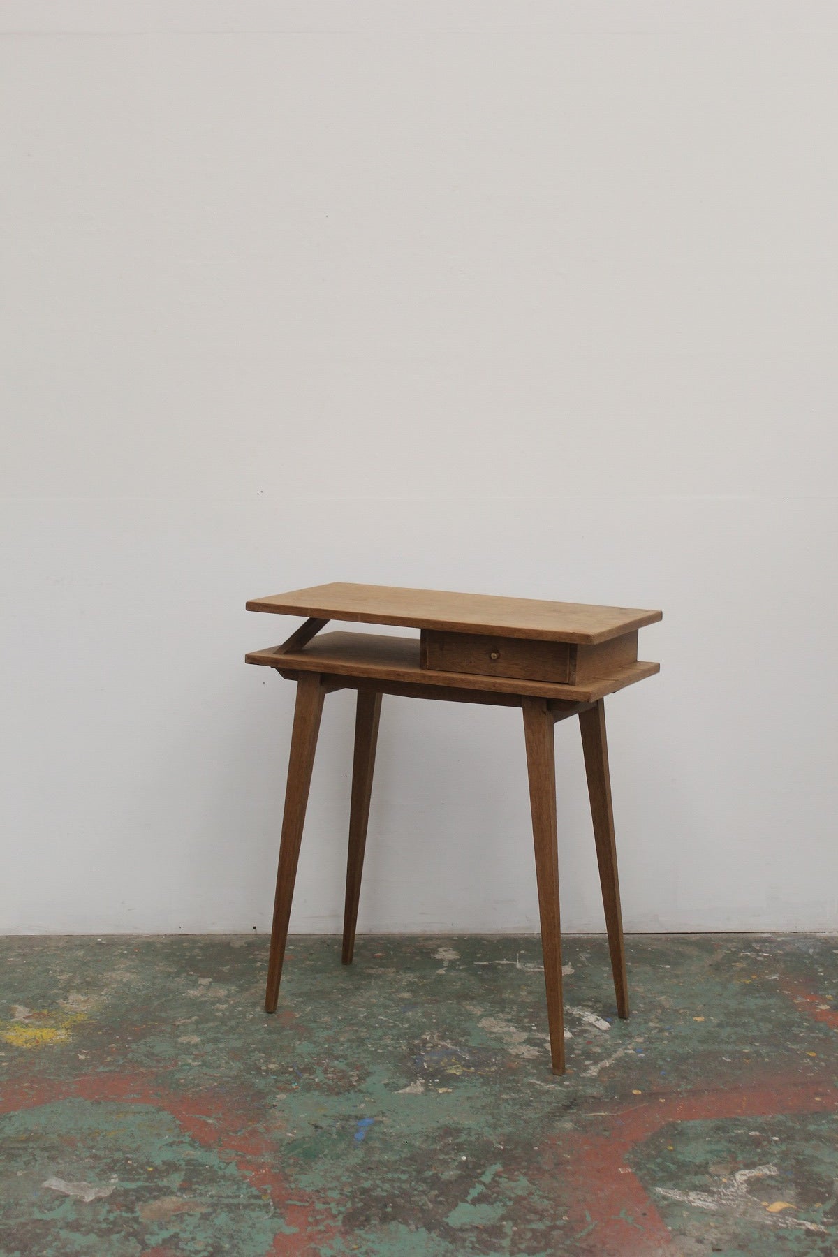 #0888 table