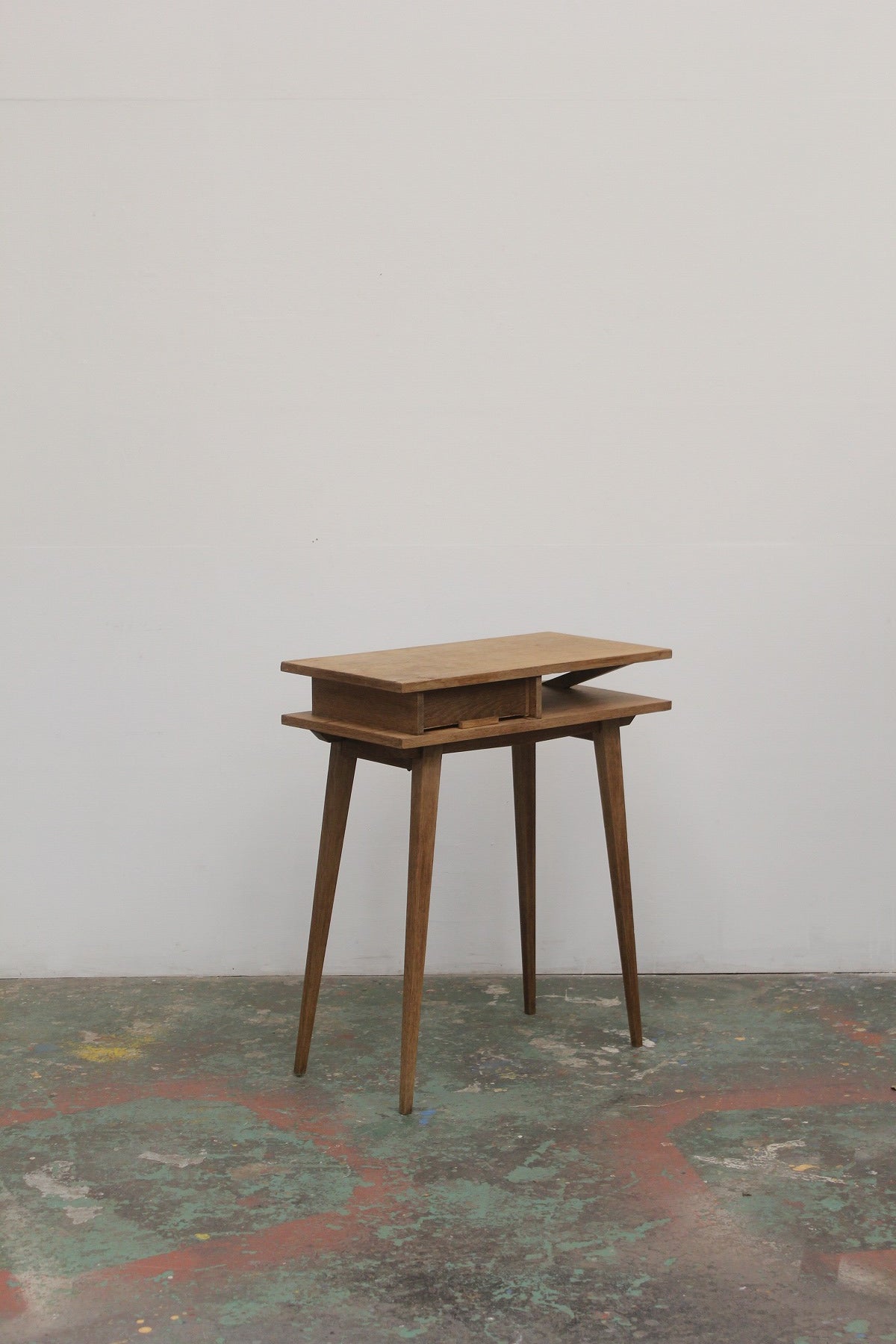 #0888 table