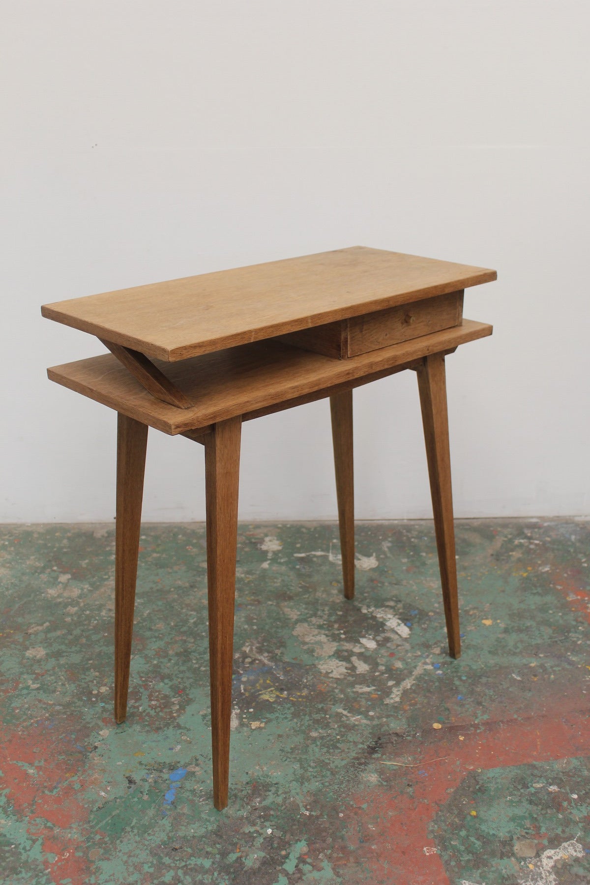 #0888 table