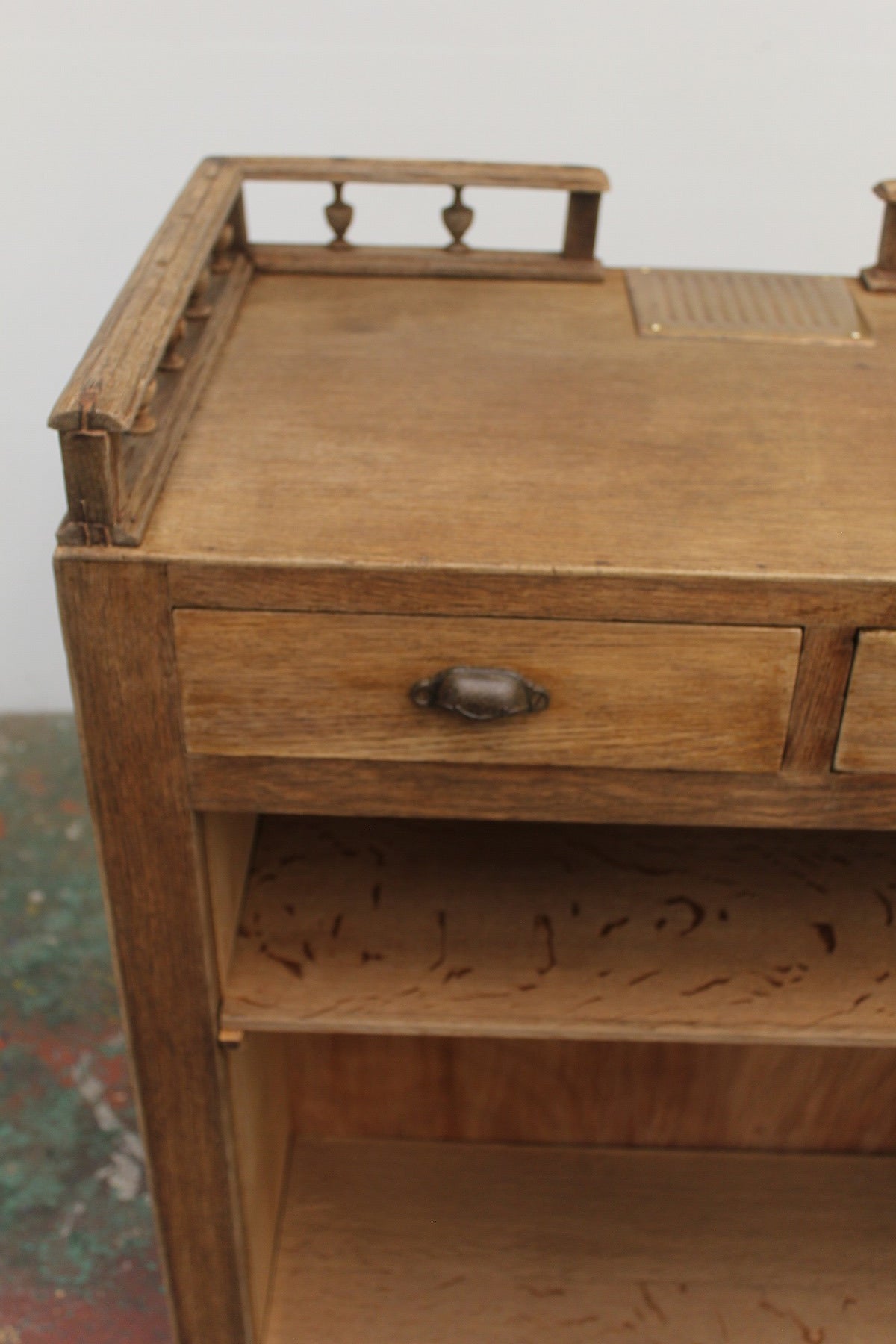 #0890 shop counter