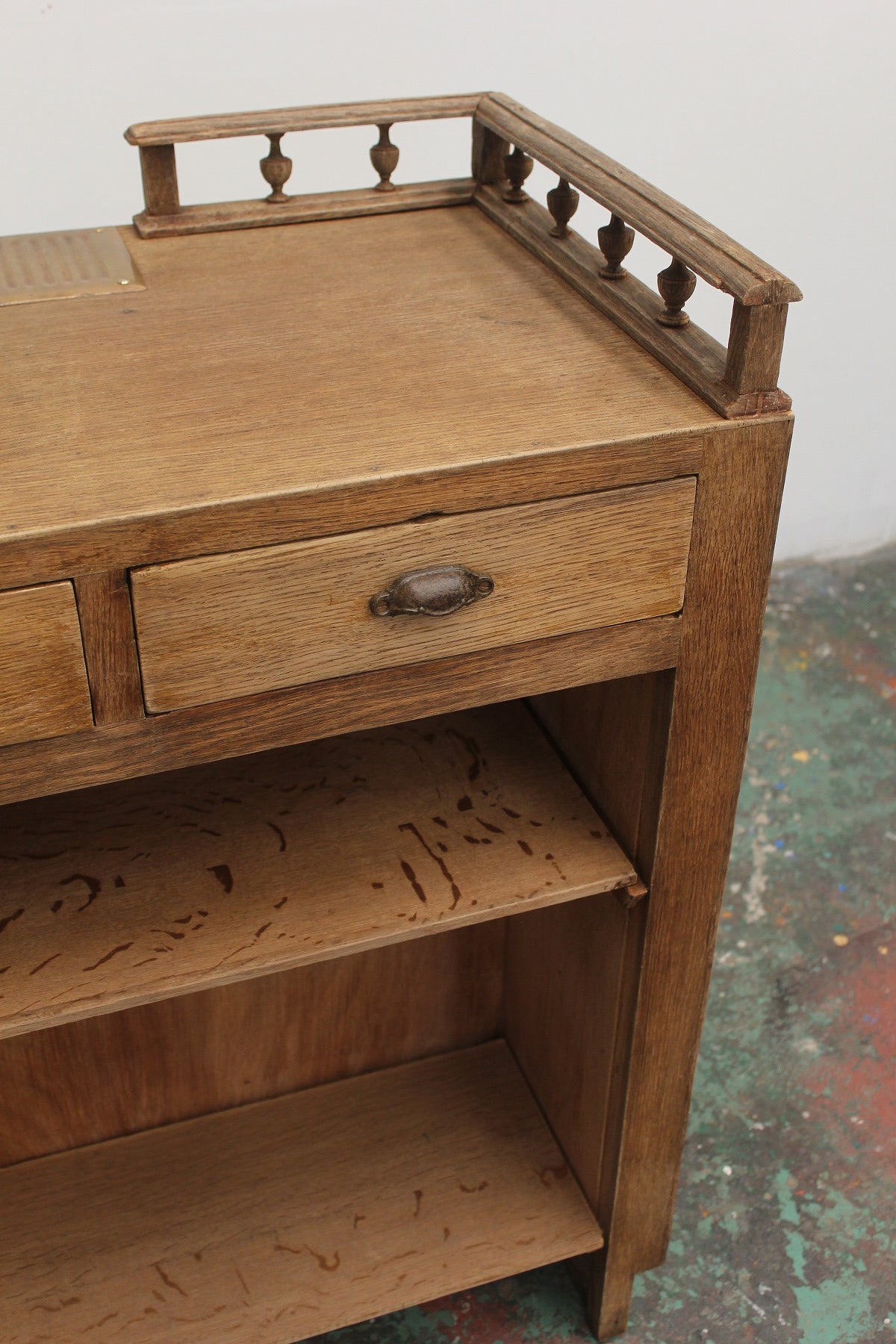 #0890 shop counter