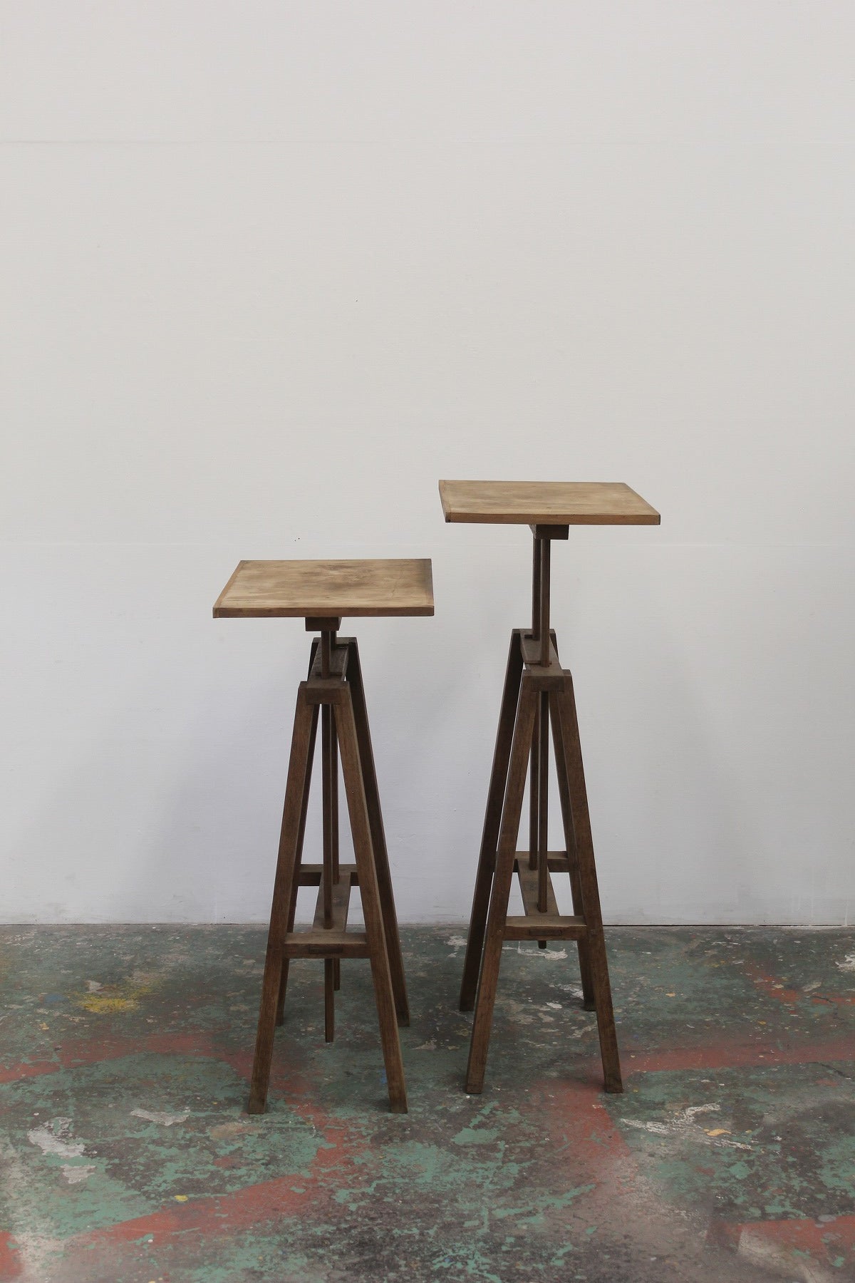 #0895 side table