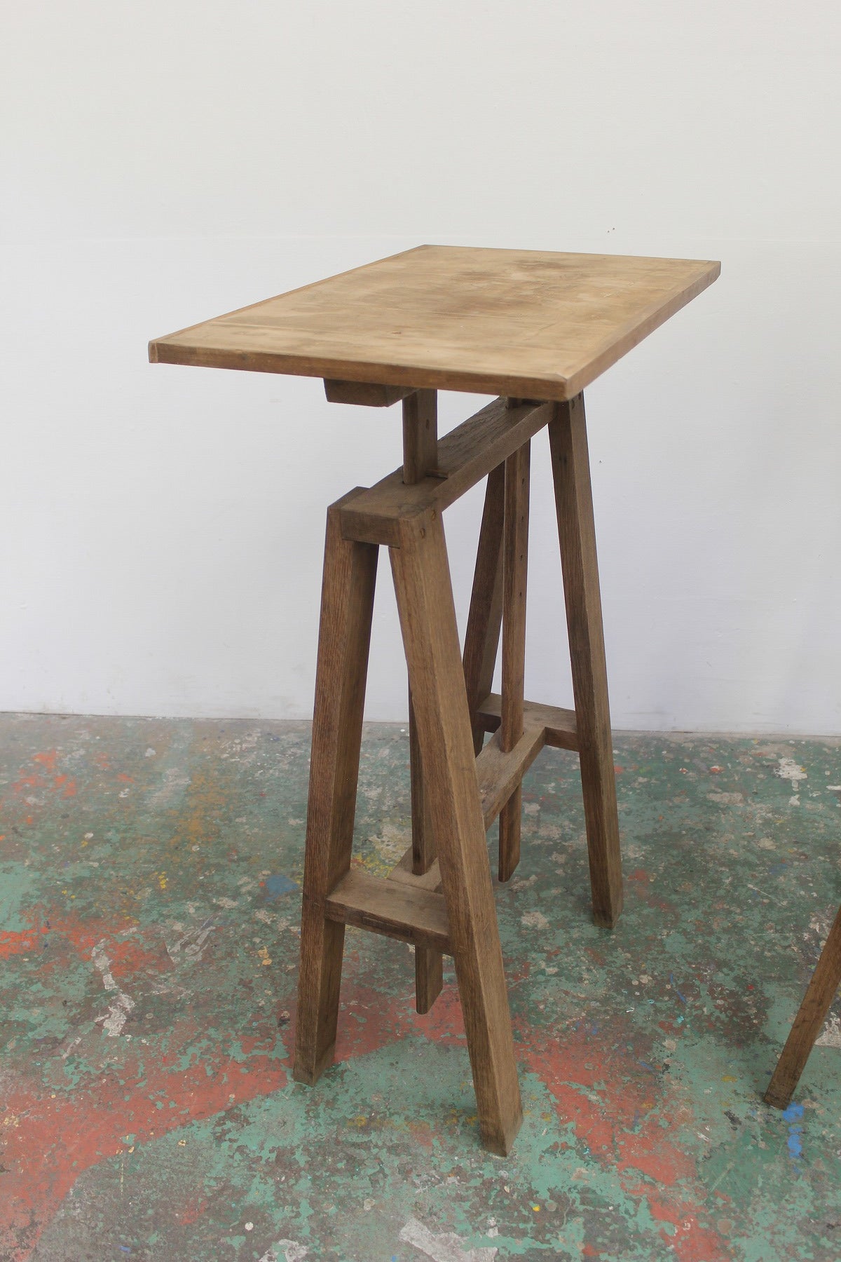 #0895 side table