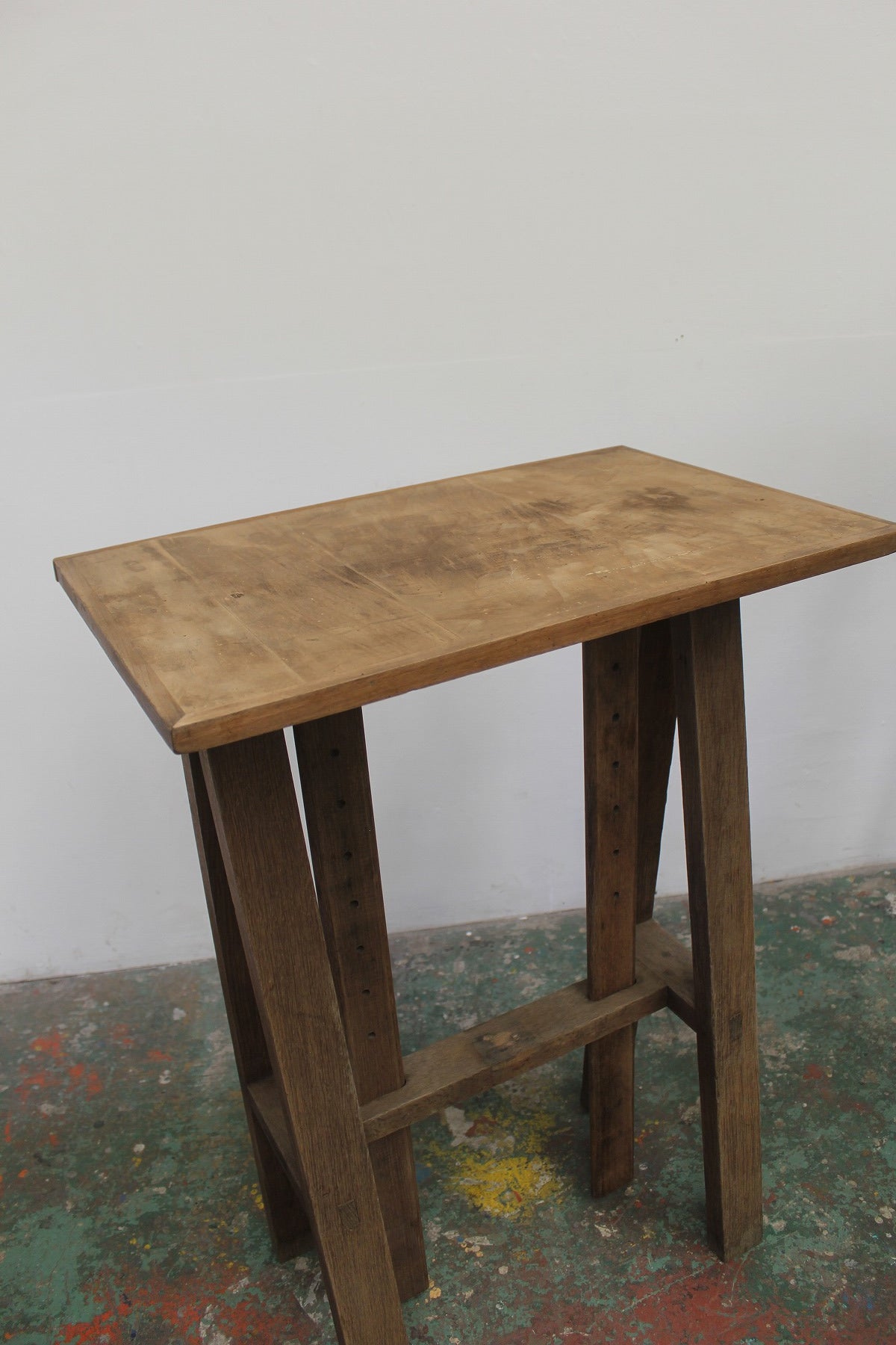 #0895 side table