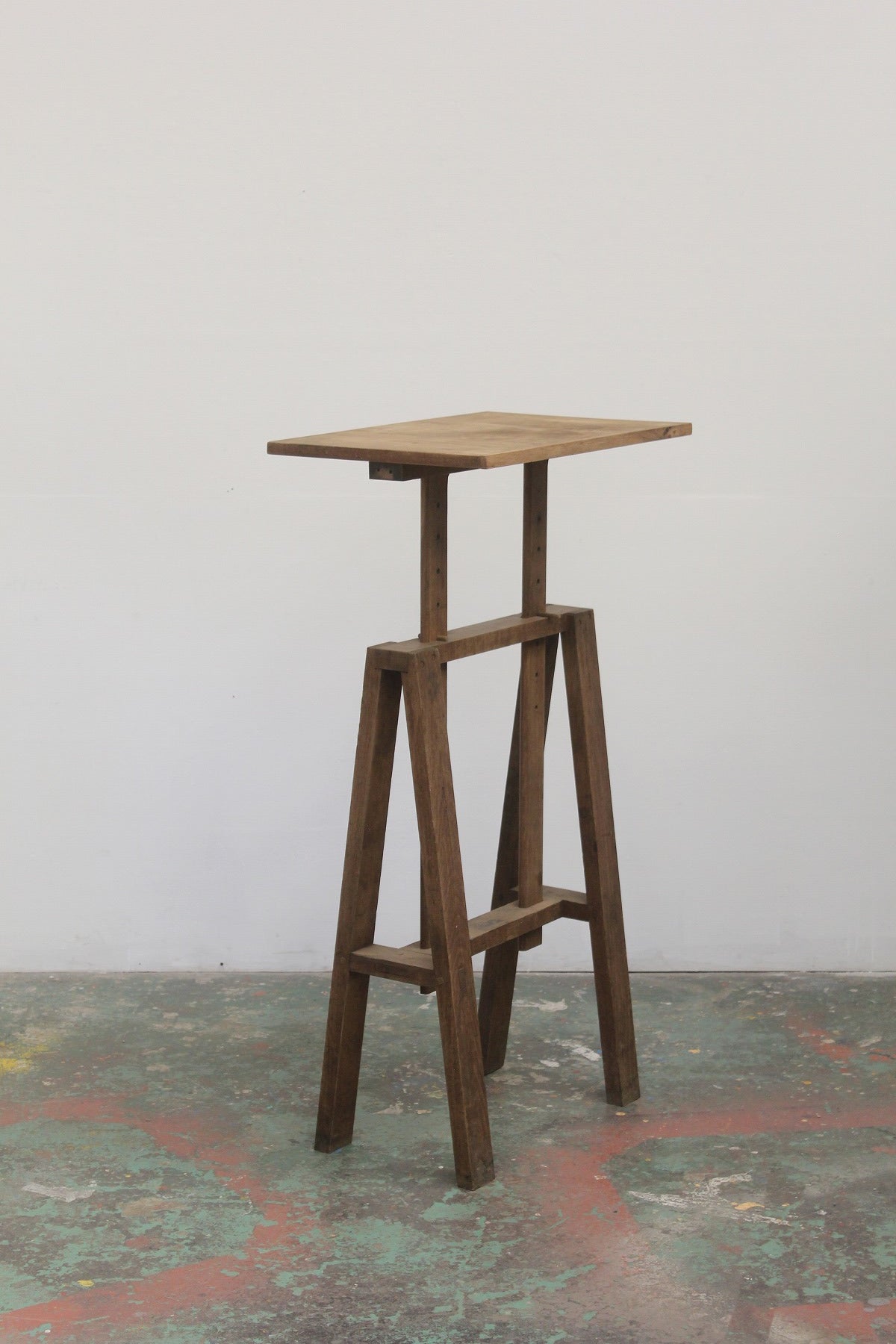 #0895 side table