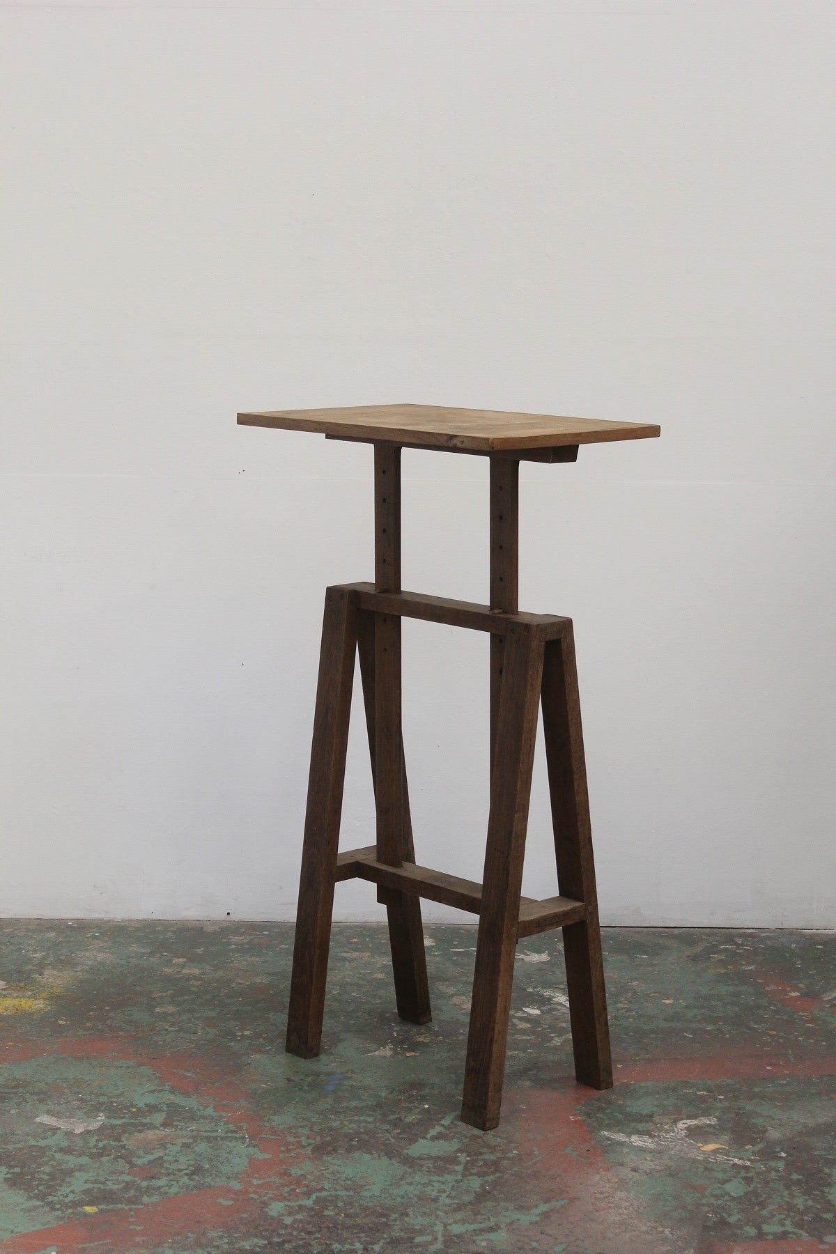 #0895 side table