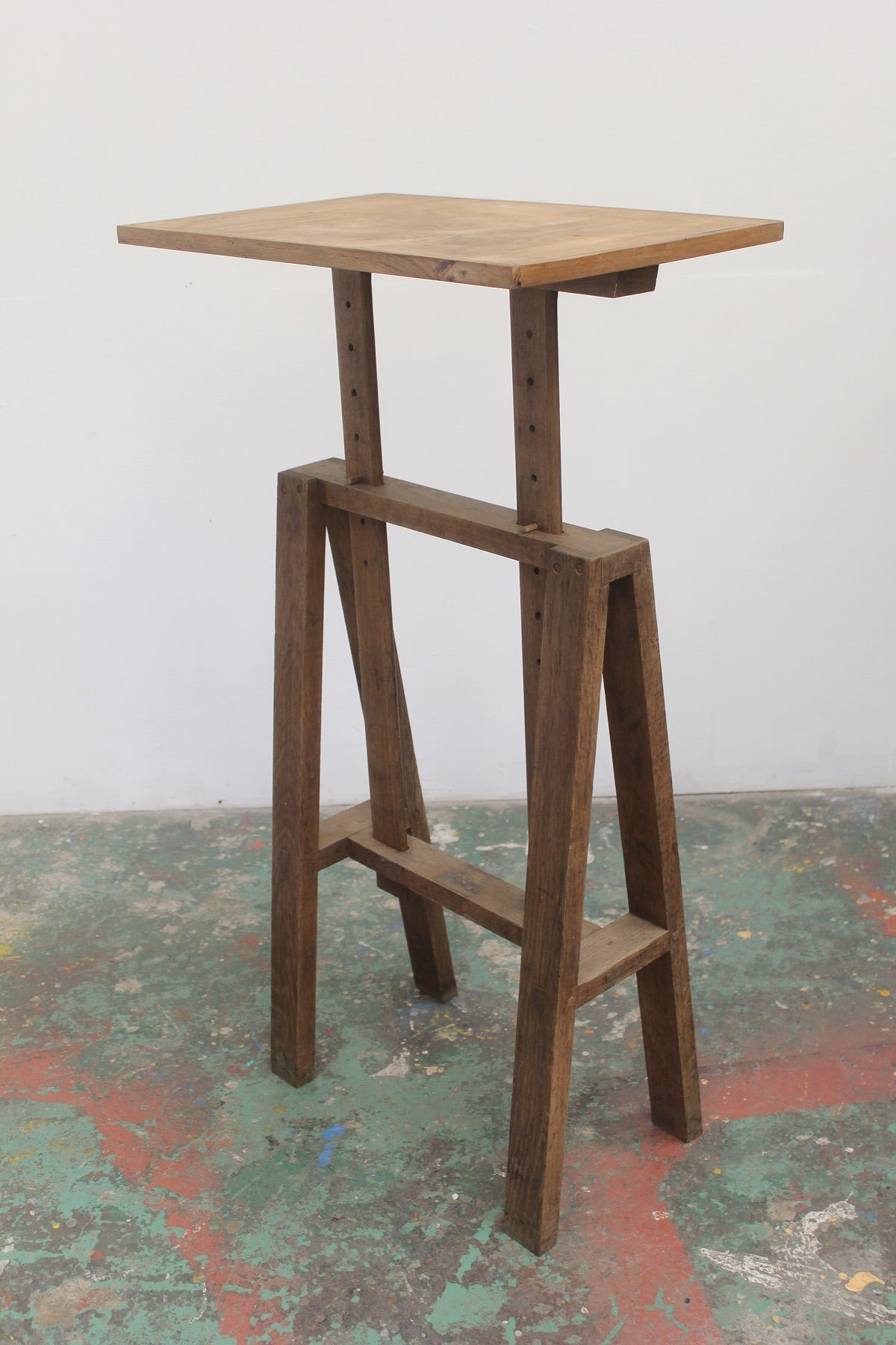 #0895 side table