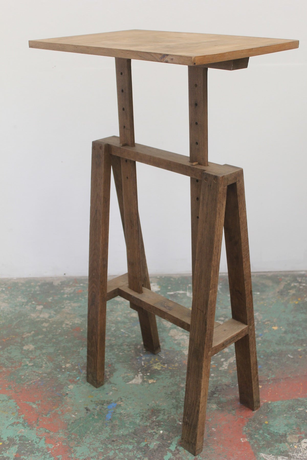 #0895 side table