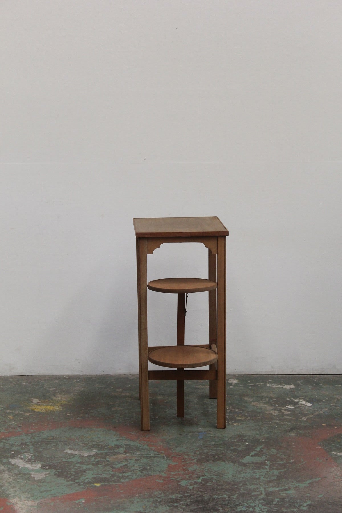 #0896 shelf