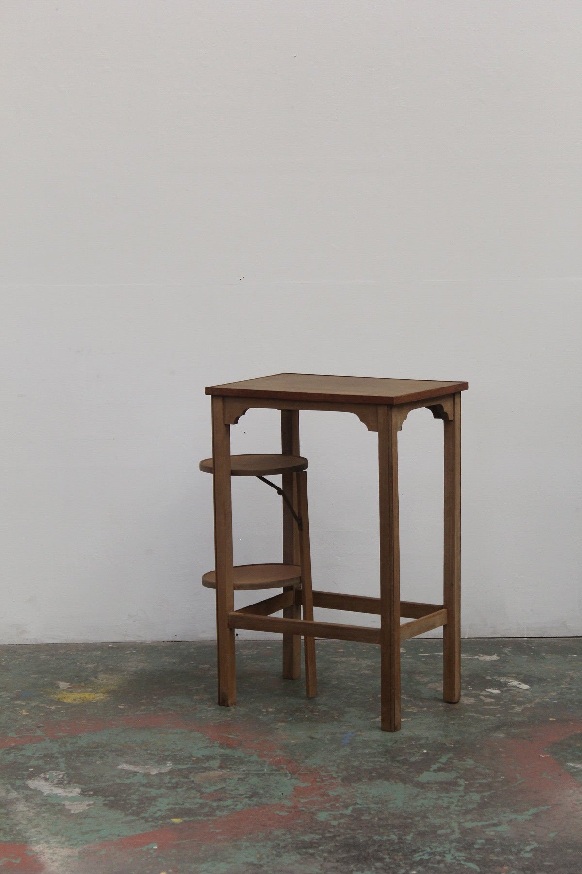 #0896 shelf
