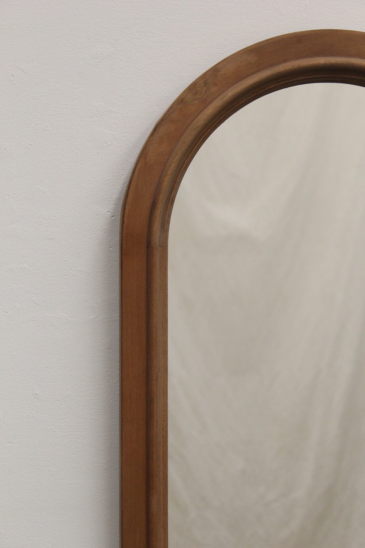 #0900 mirror