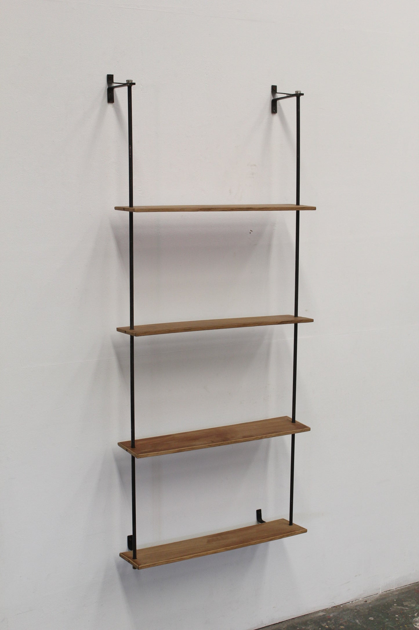 #8304 shelf