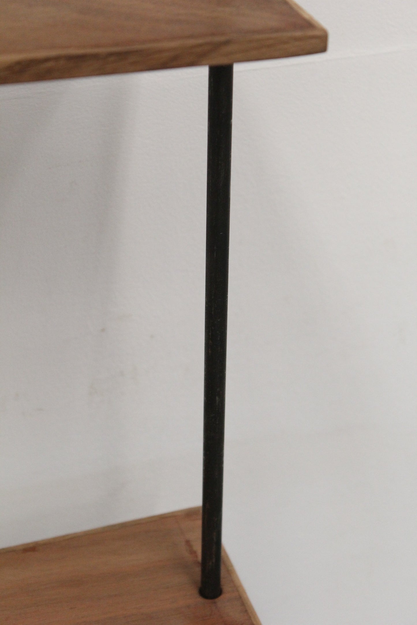 #8304 shelf