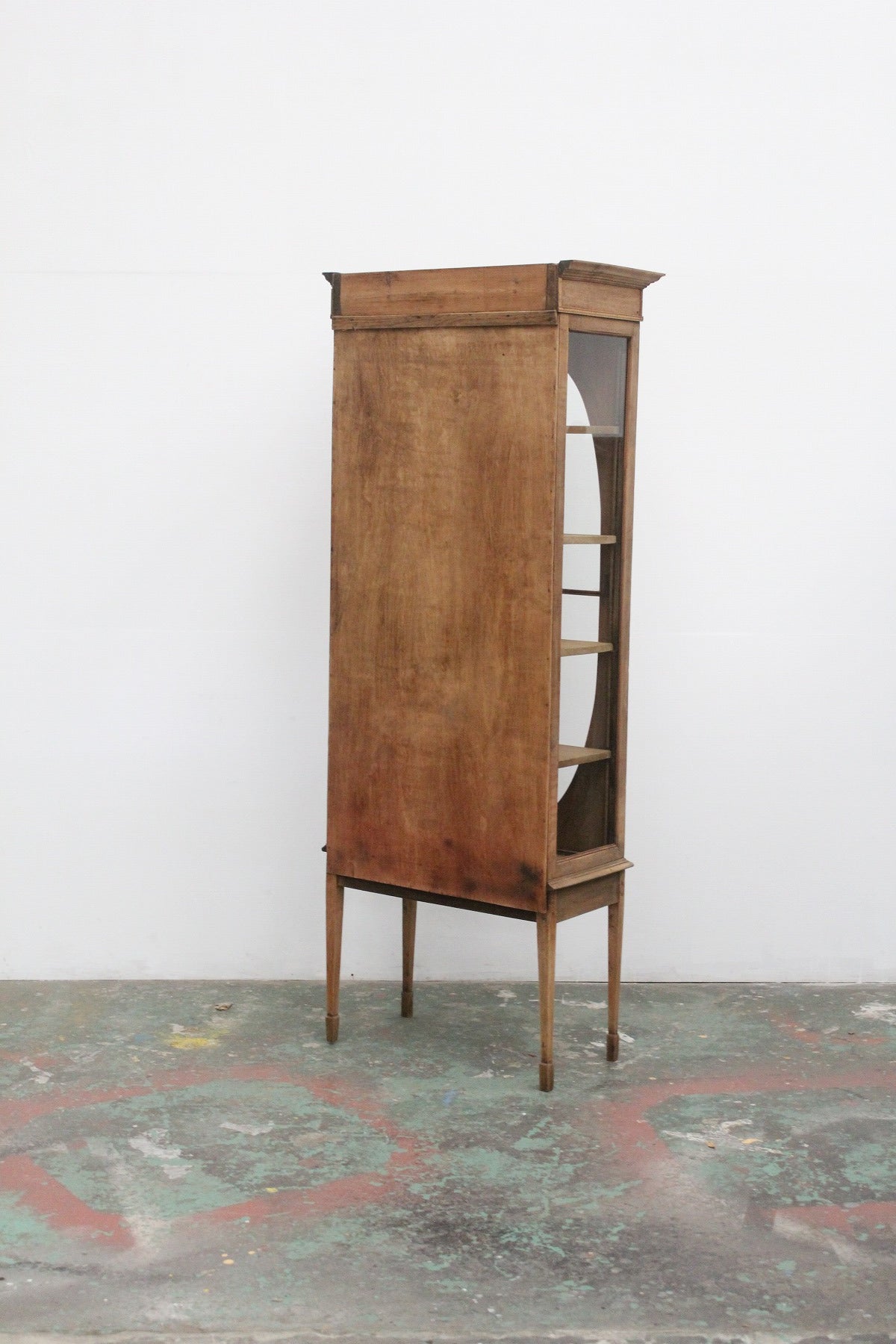 #0906 glass cabinet