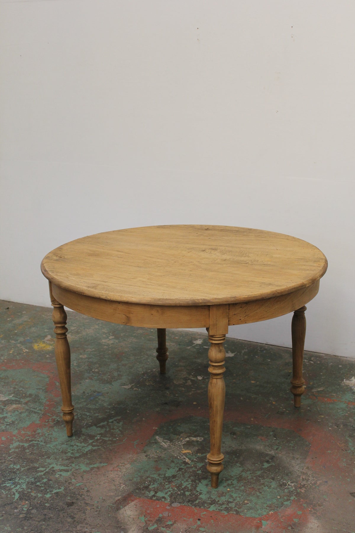 #1138 round table