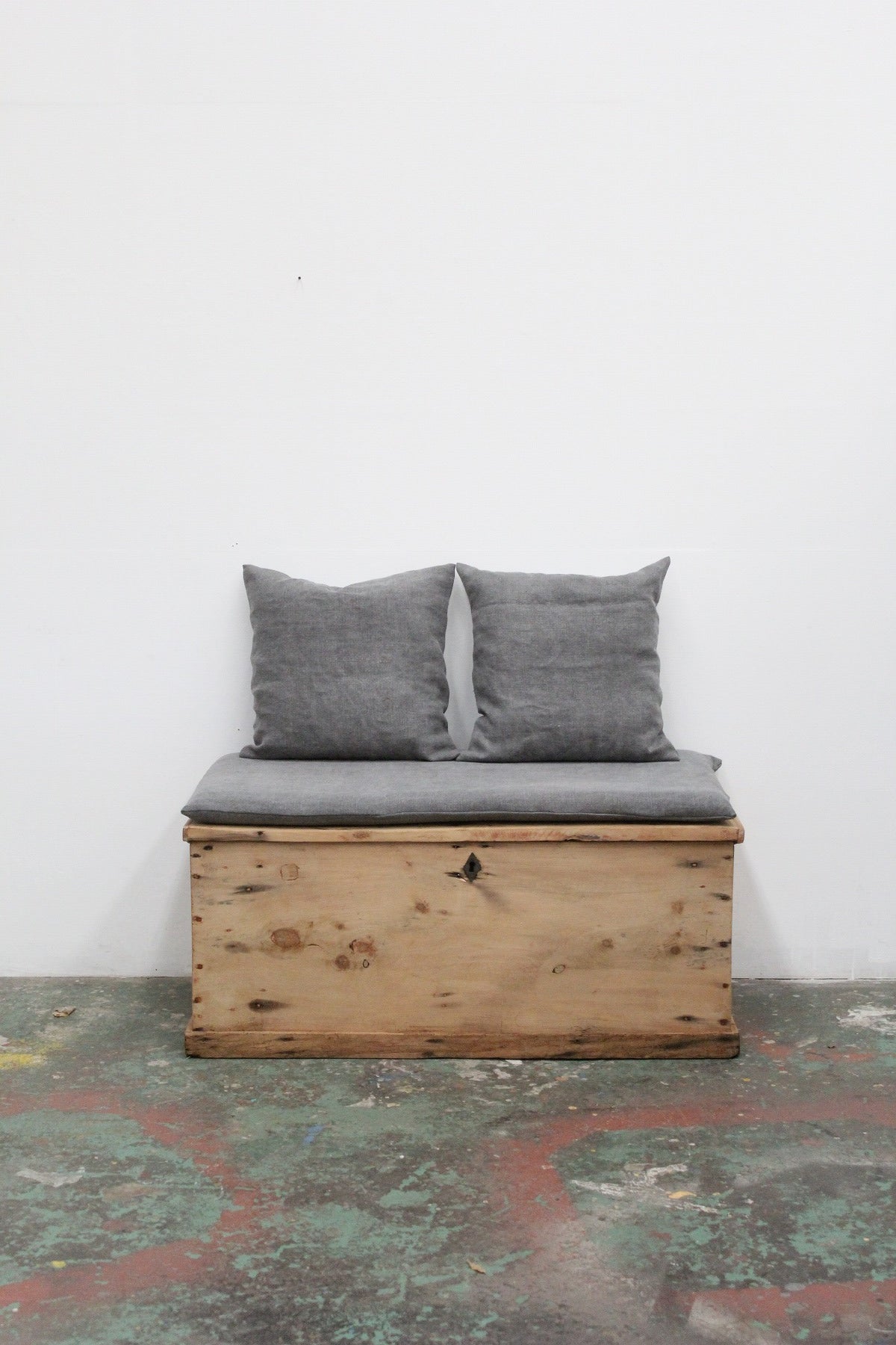 #0908 box bench