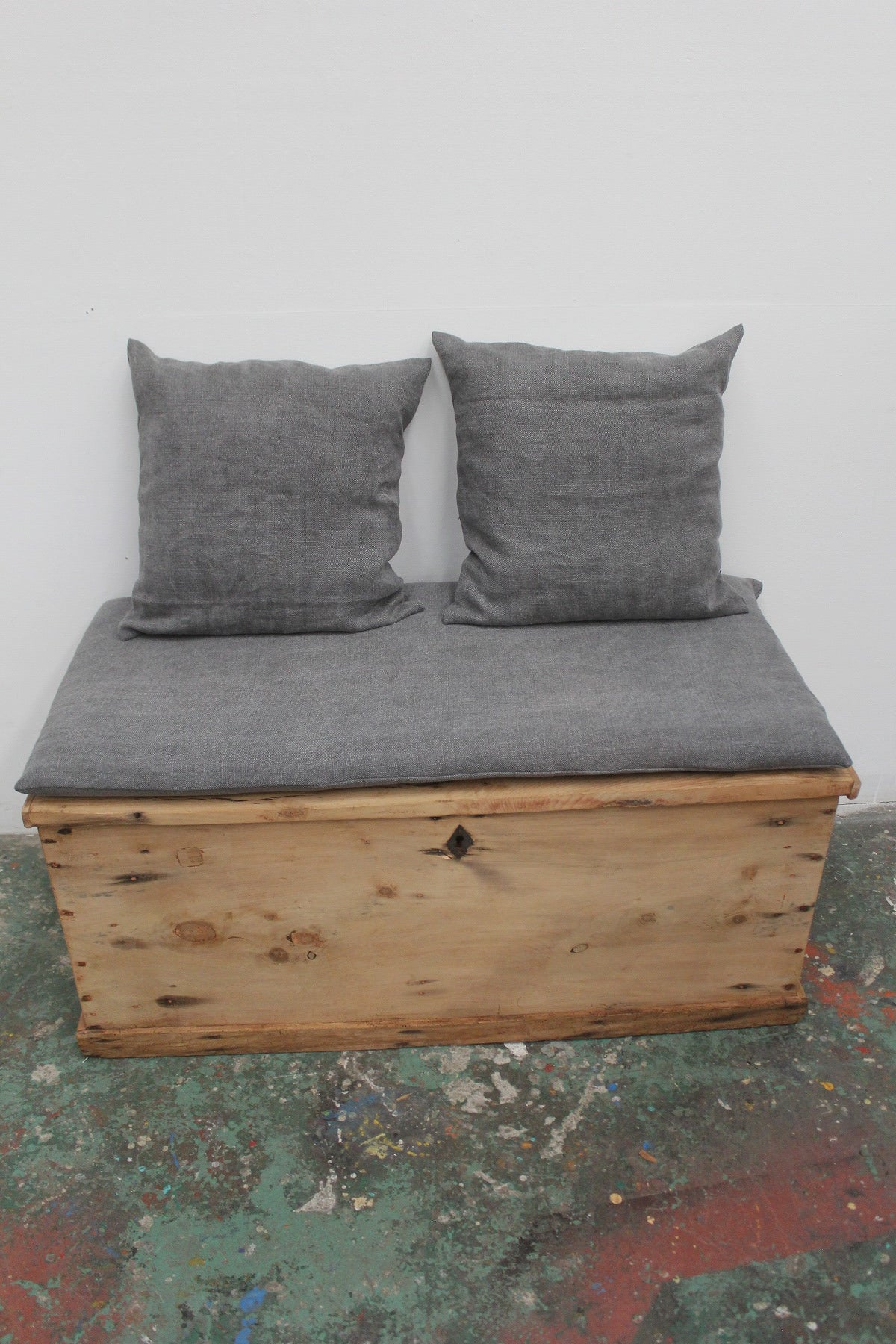 #0908 box bench