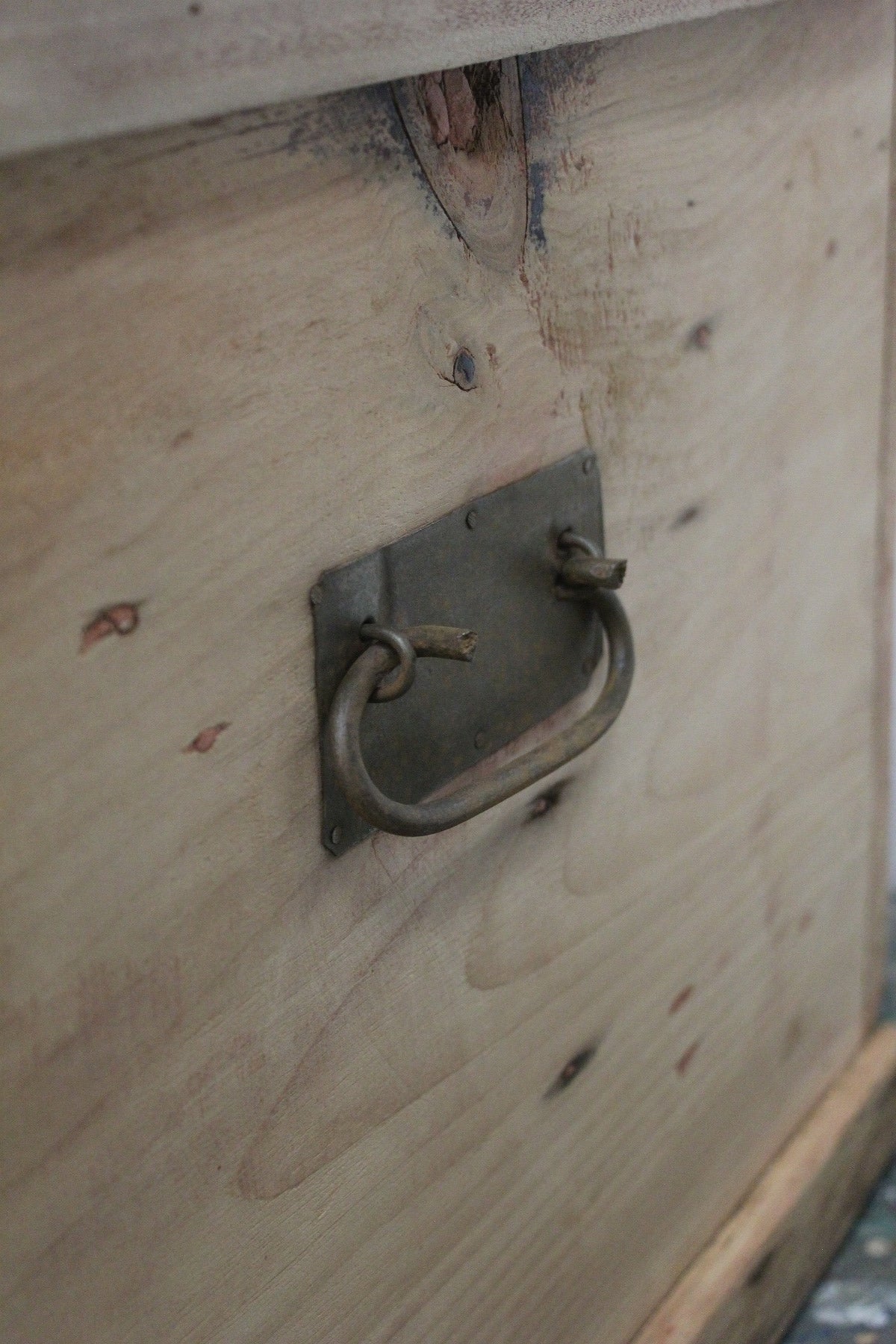 #0908 box bench
