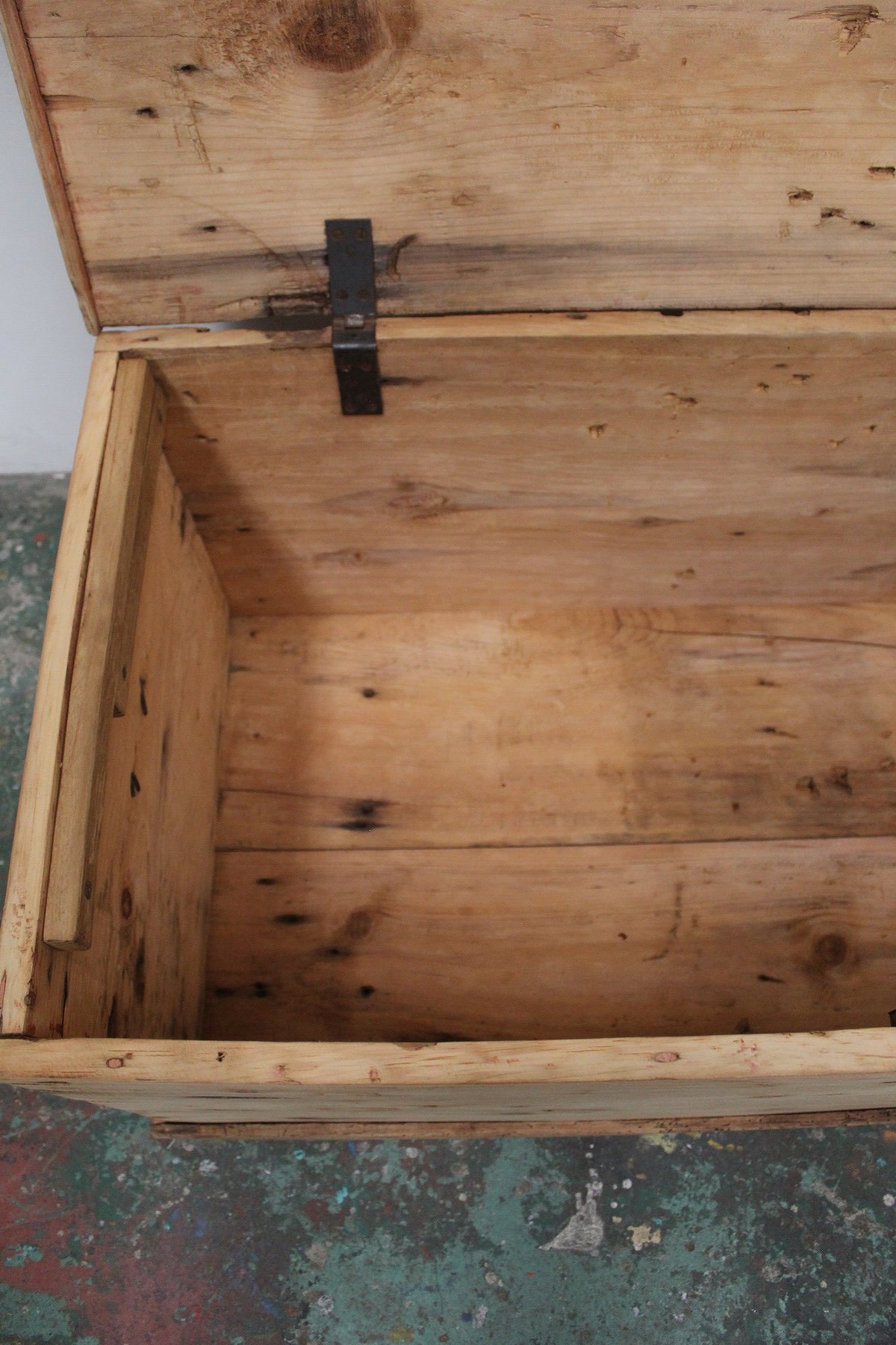 #0908 box bench