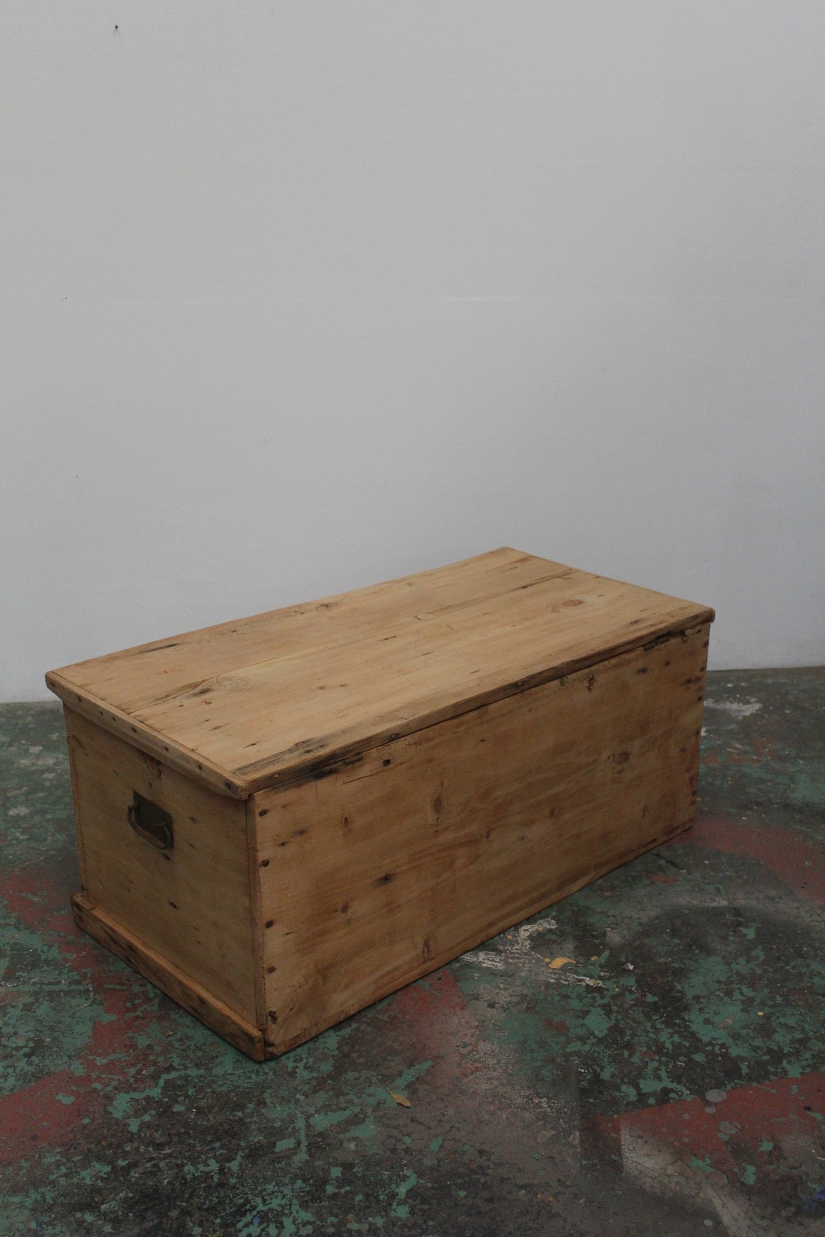 #0908 box bench