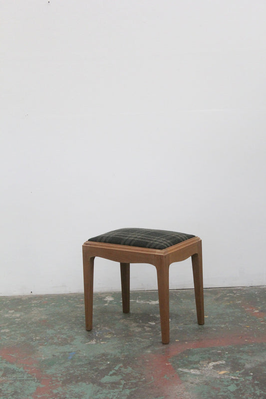#0909 stool