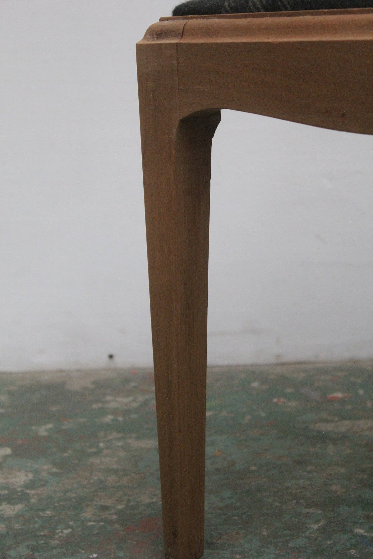 #0909 stool