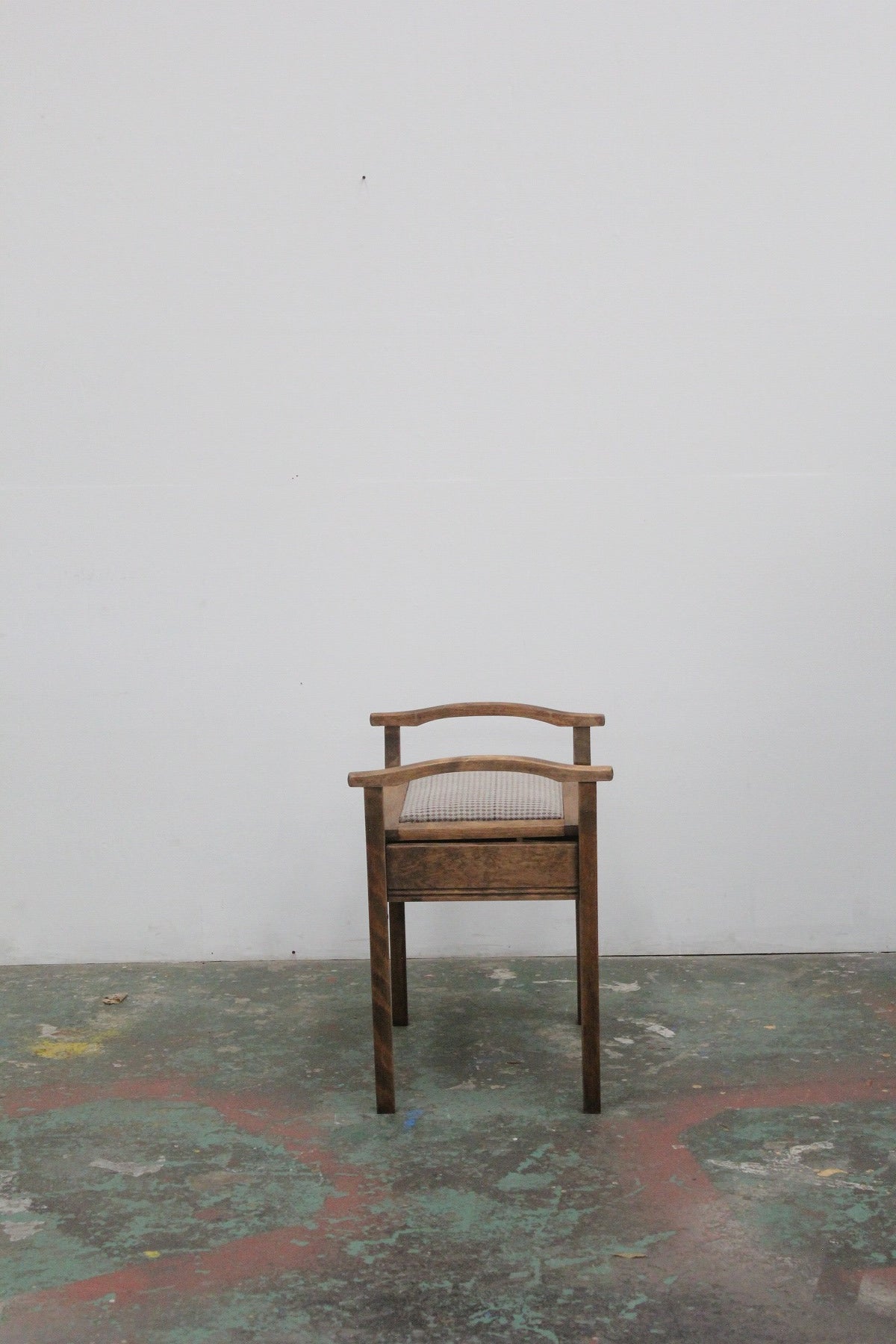 #0910 stool