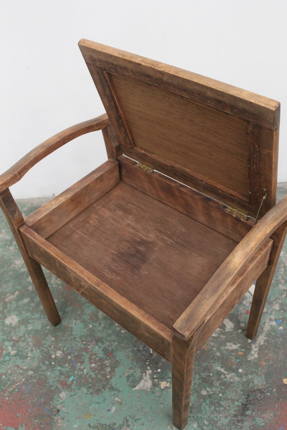 #0910 stool