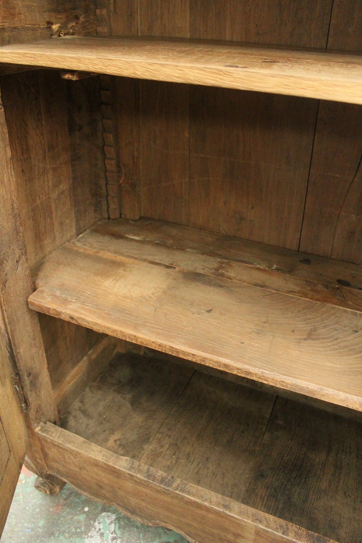 #0971 cabinet