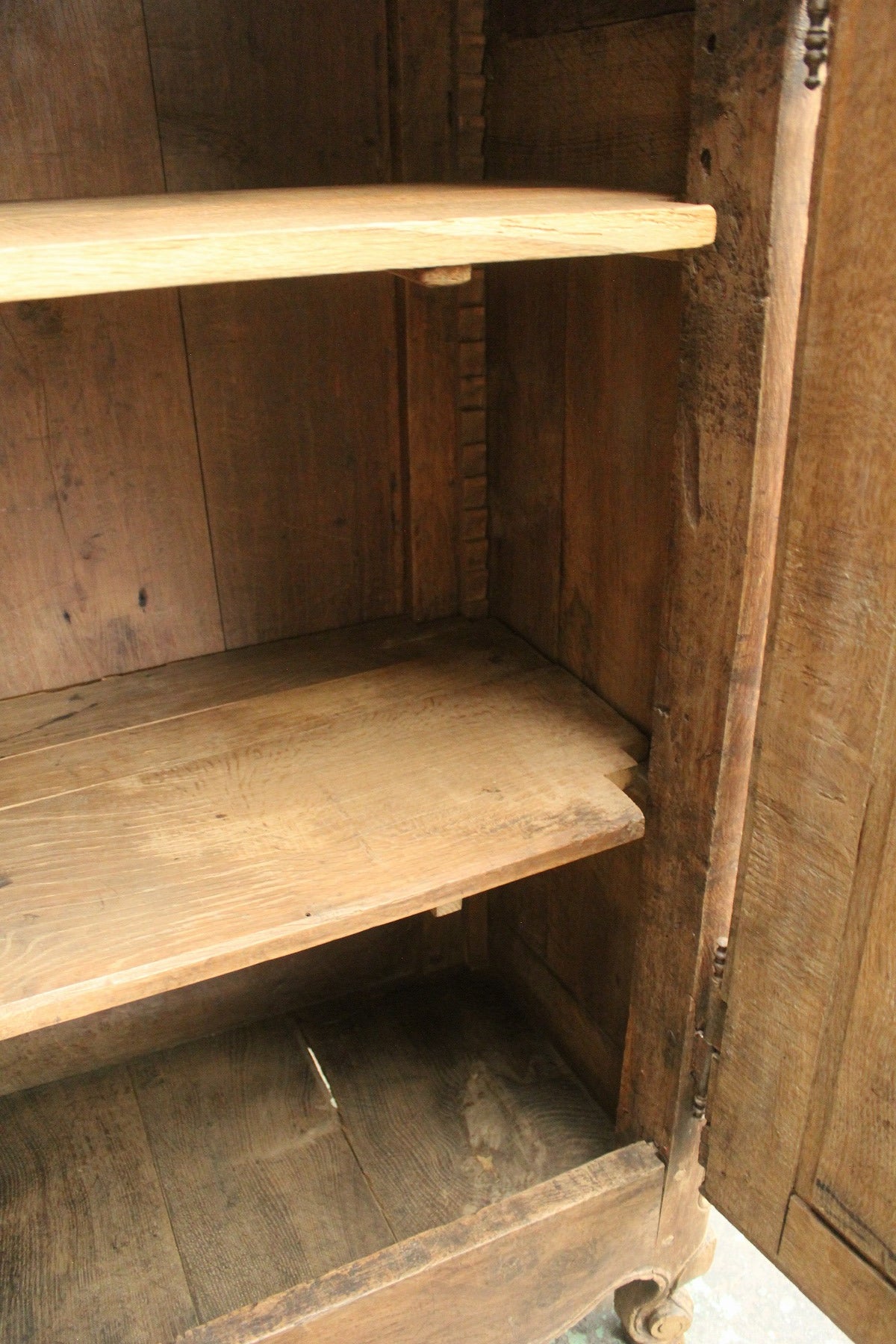 #0971 cabinet