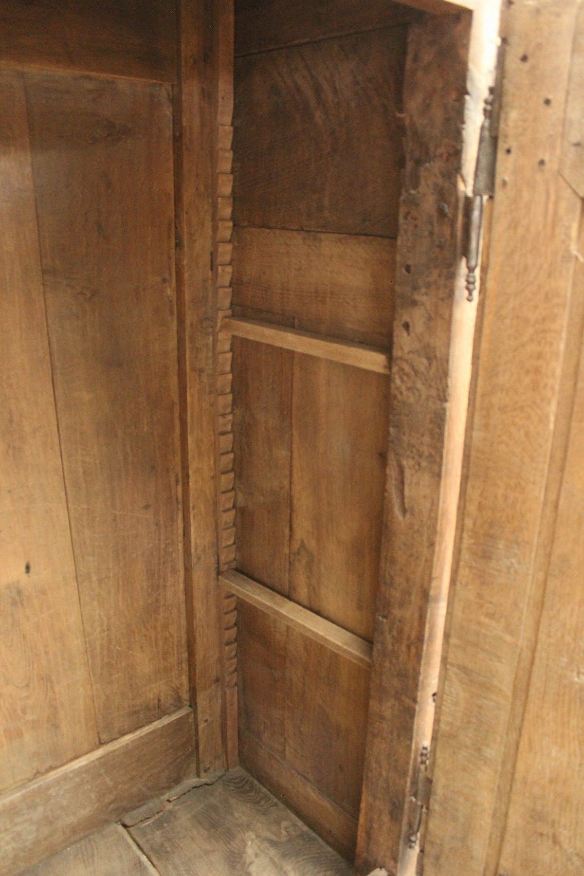 #0971 cabinet