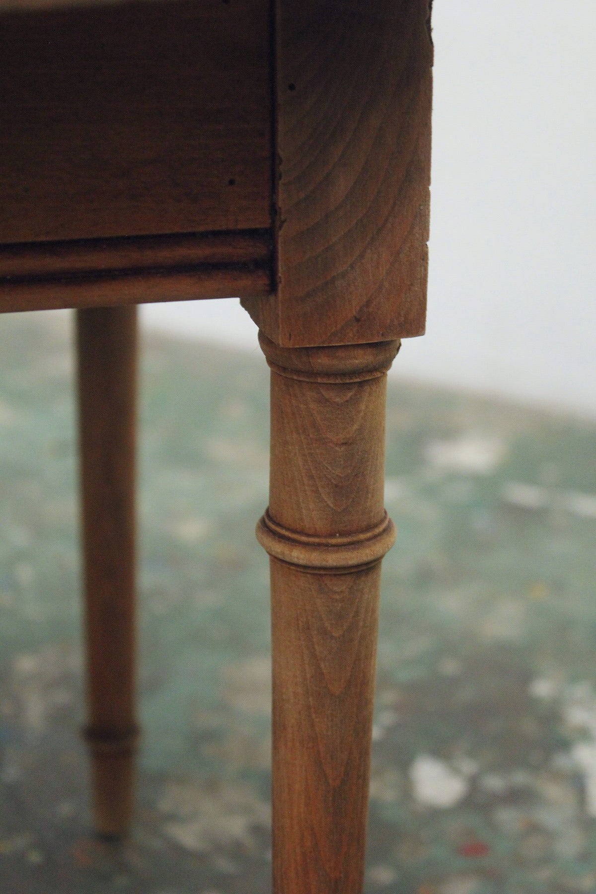 #0922 side table