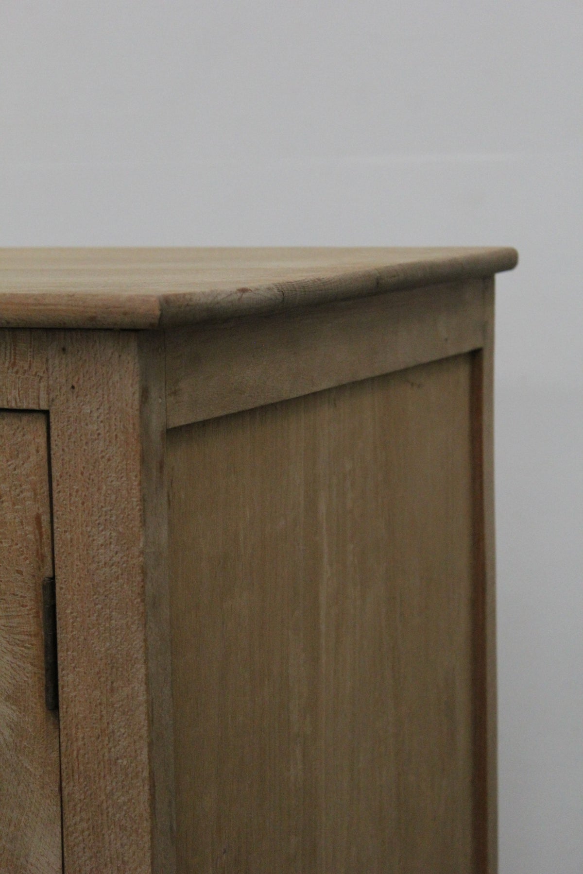 #1159 cabinet
